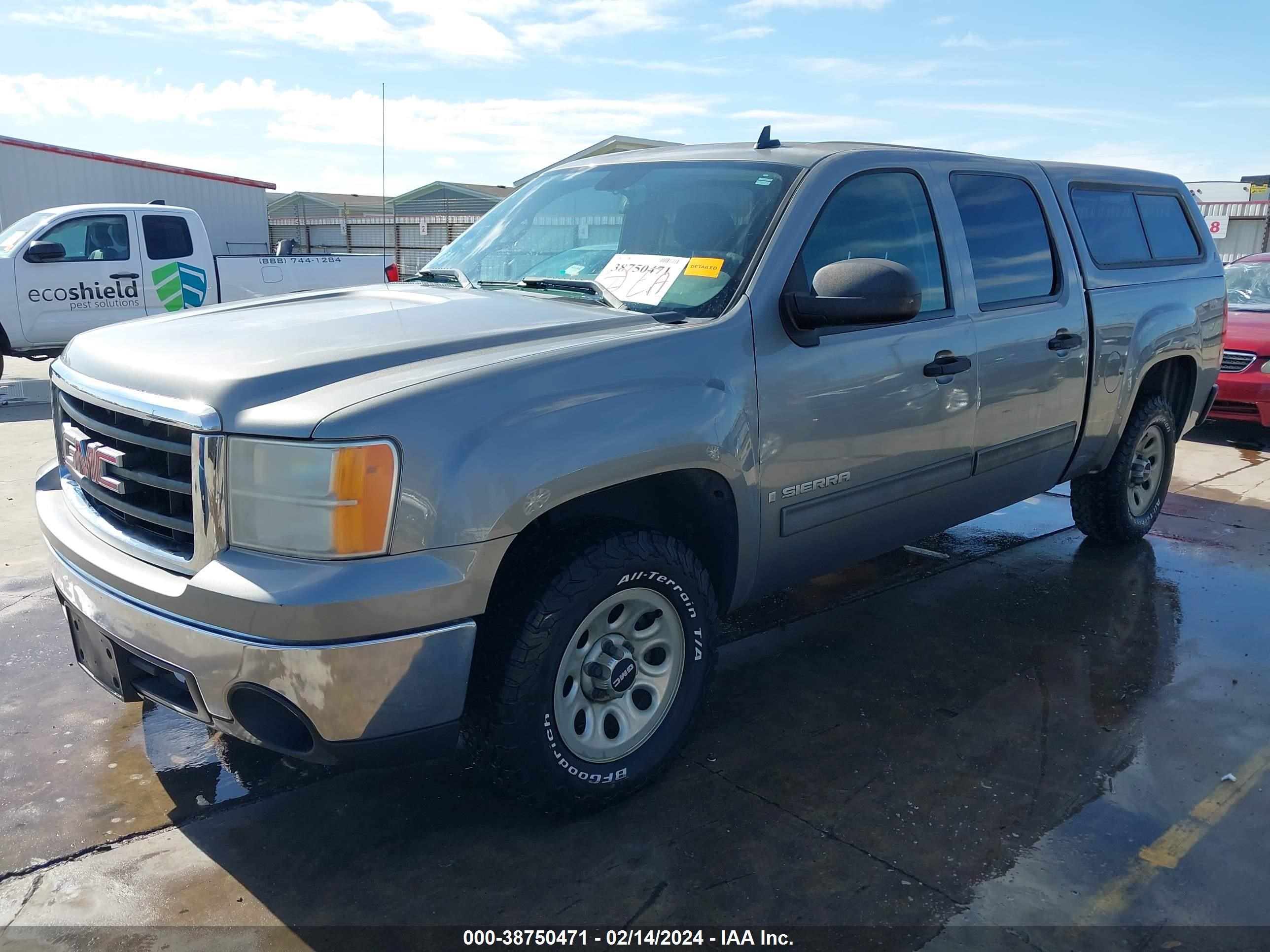 Photo 1 VIN: 2GTEC13C571728369 - GMC SIERRA 