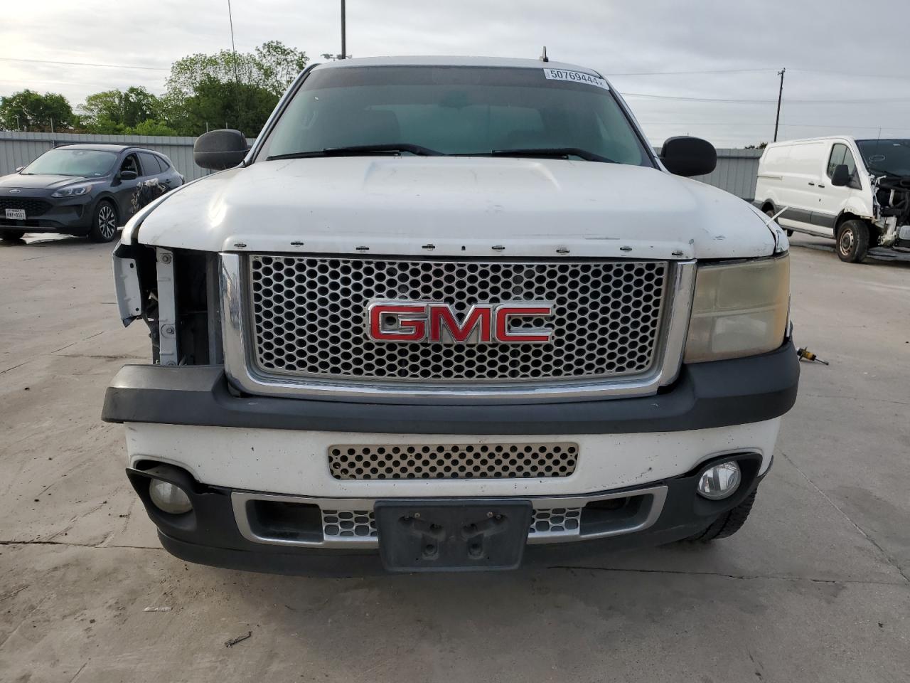 Photo 4 VIN: 2GTEC13C581215639 - GMC SIERRA 