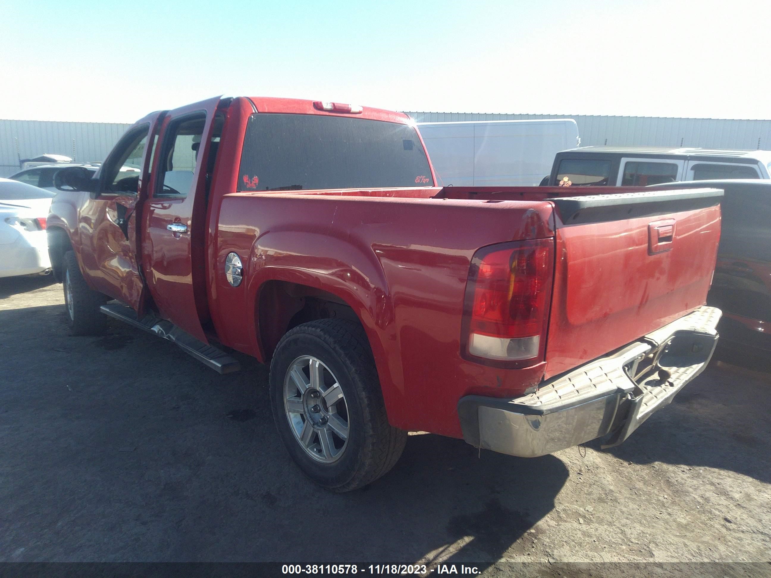 Photo 2 VIN: 2GTEC13C681184711 - GMC SIERRA 