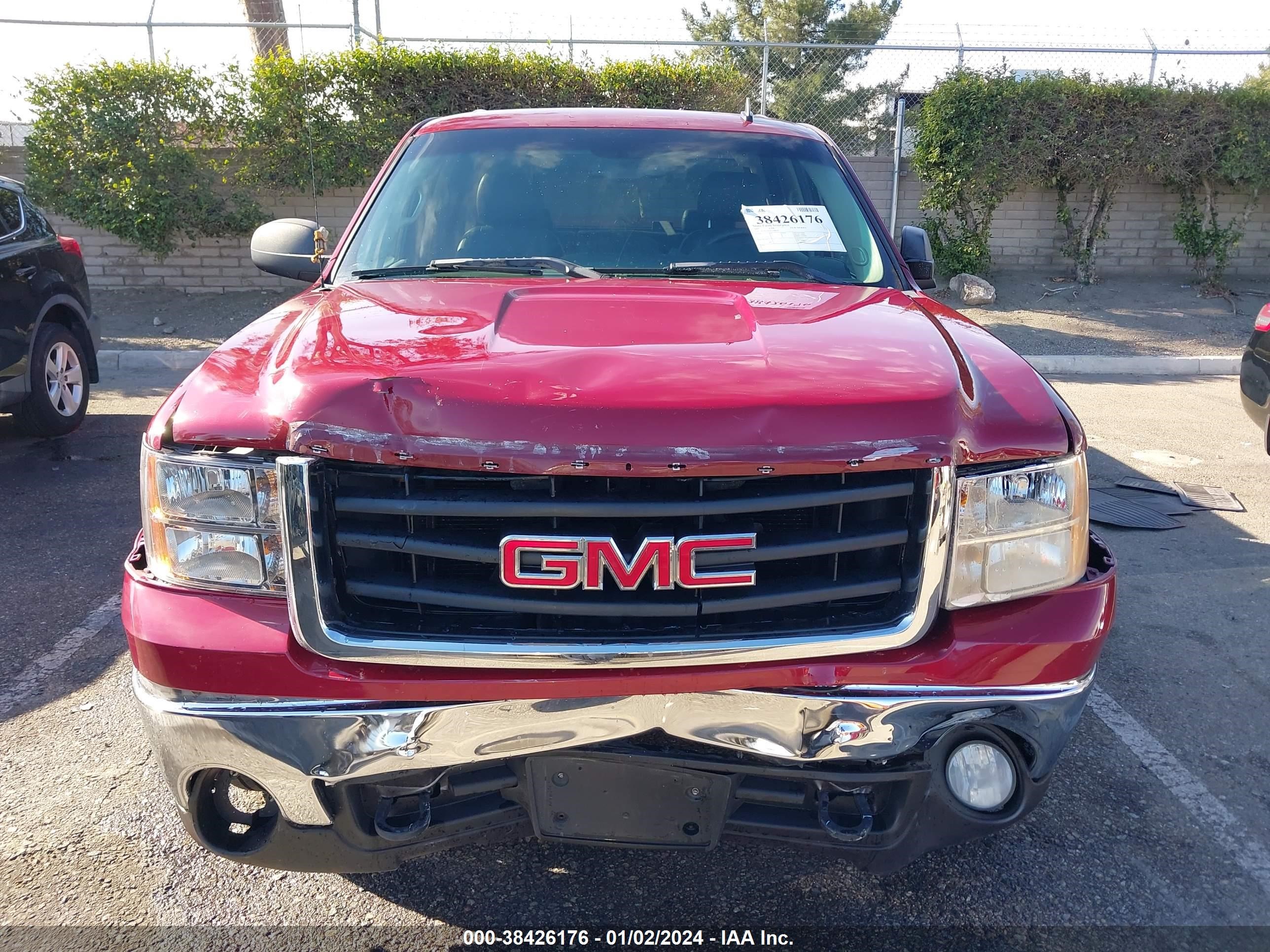 Photo 11 VIN: 2GTEC13C871548450 - GMC SIERRA 