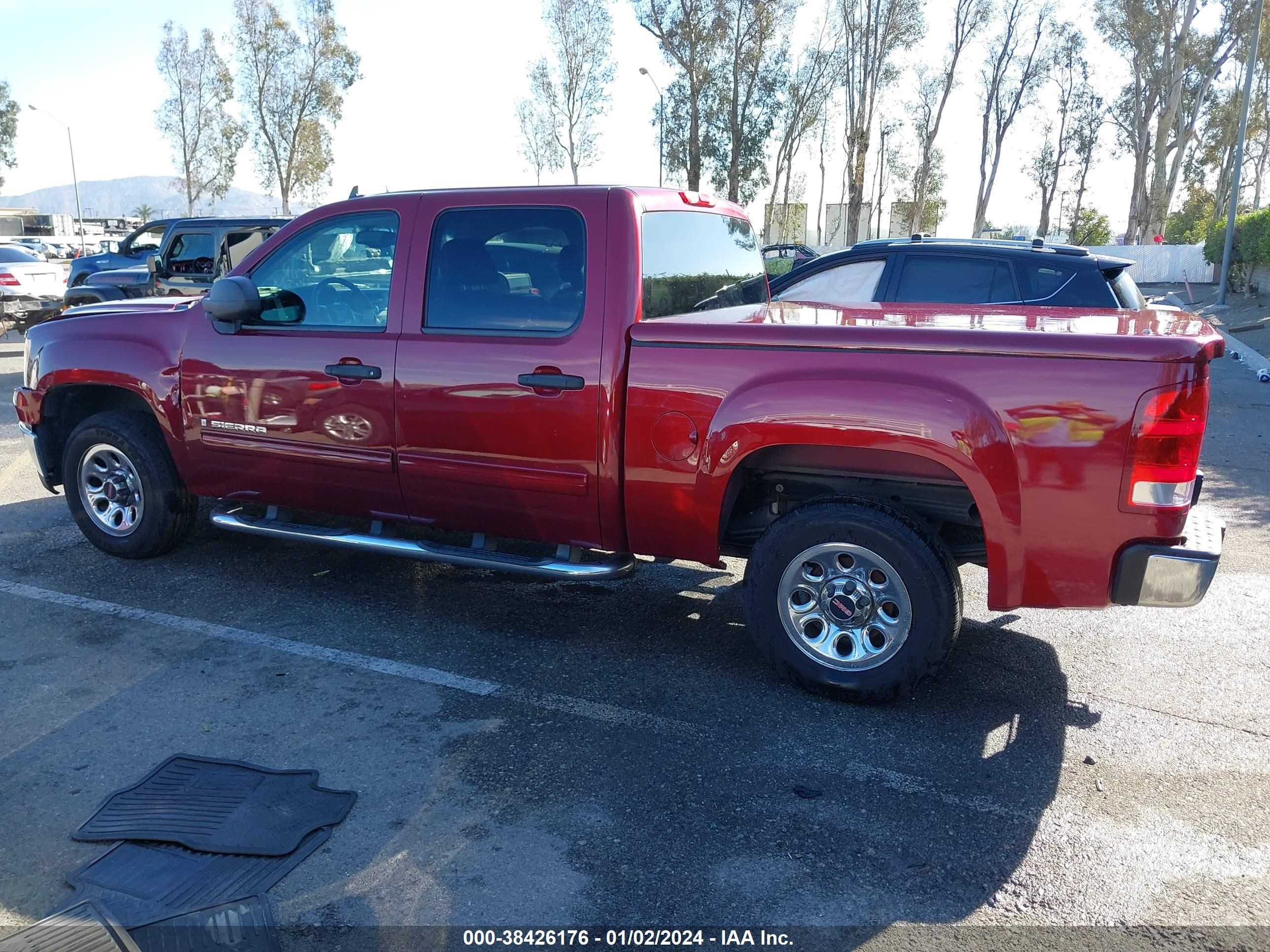 Photo 13 VIN: 2GTEC13C871548450 - GMC SIERRA 