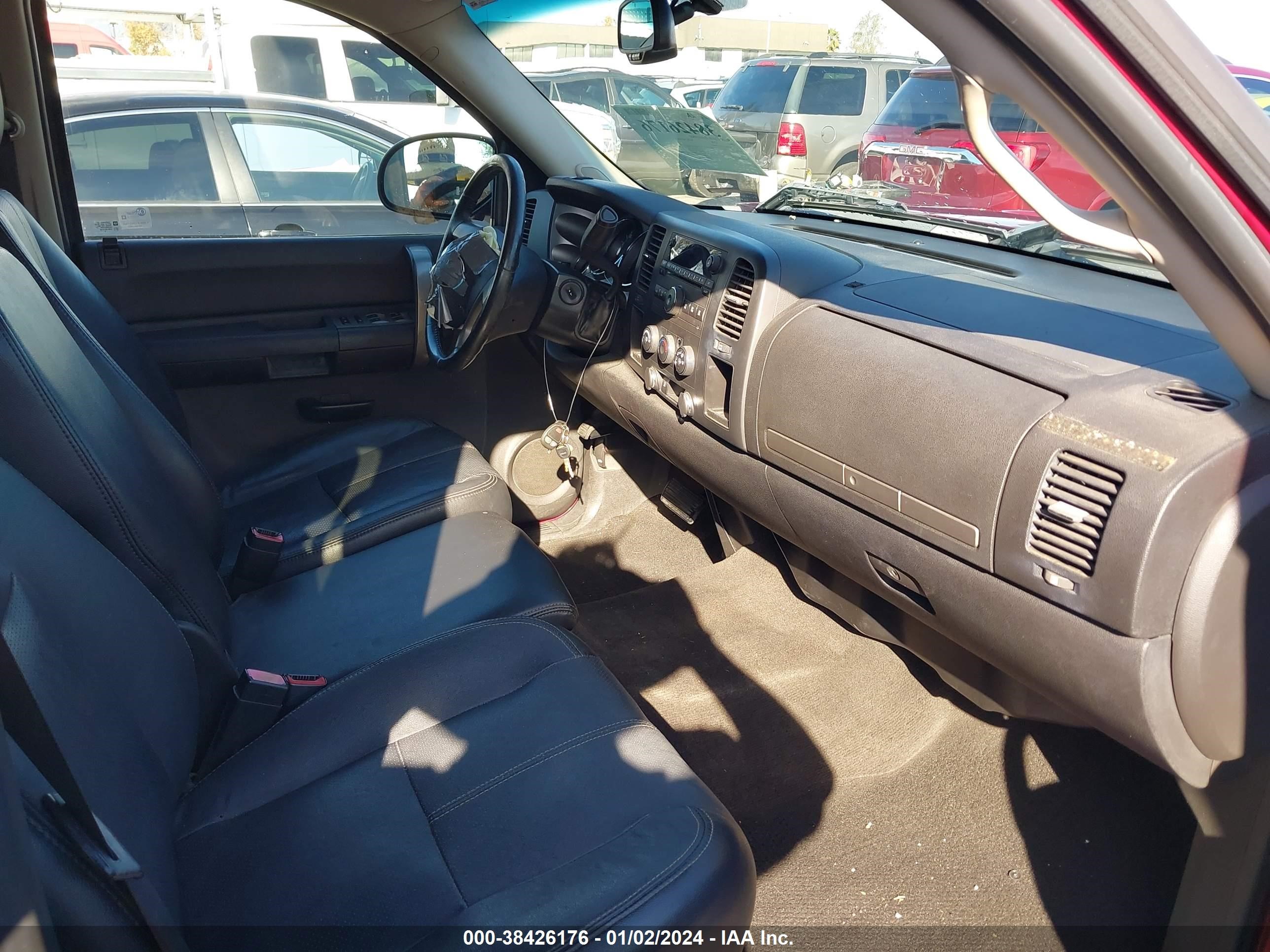 Photo 4 VIN: 2GTEC13C871548450 - GMC SIERRA 