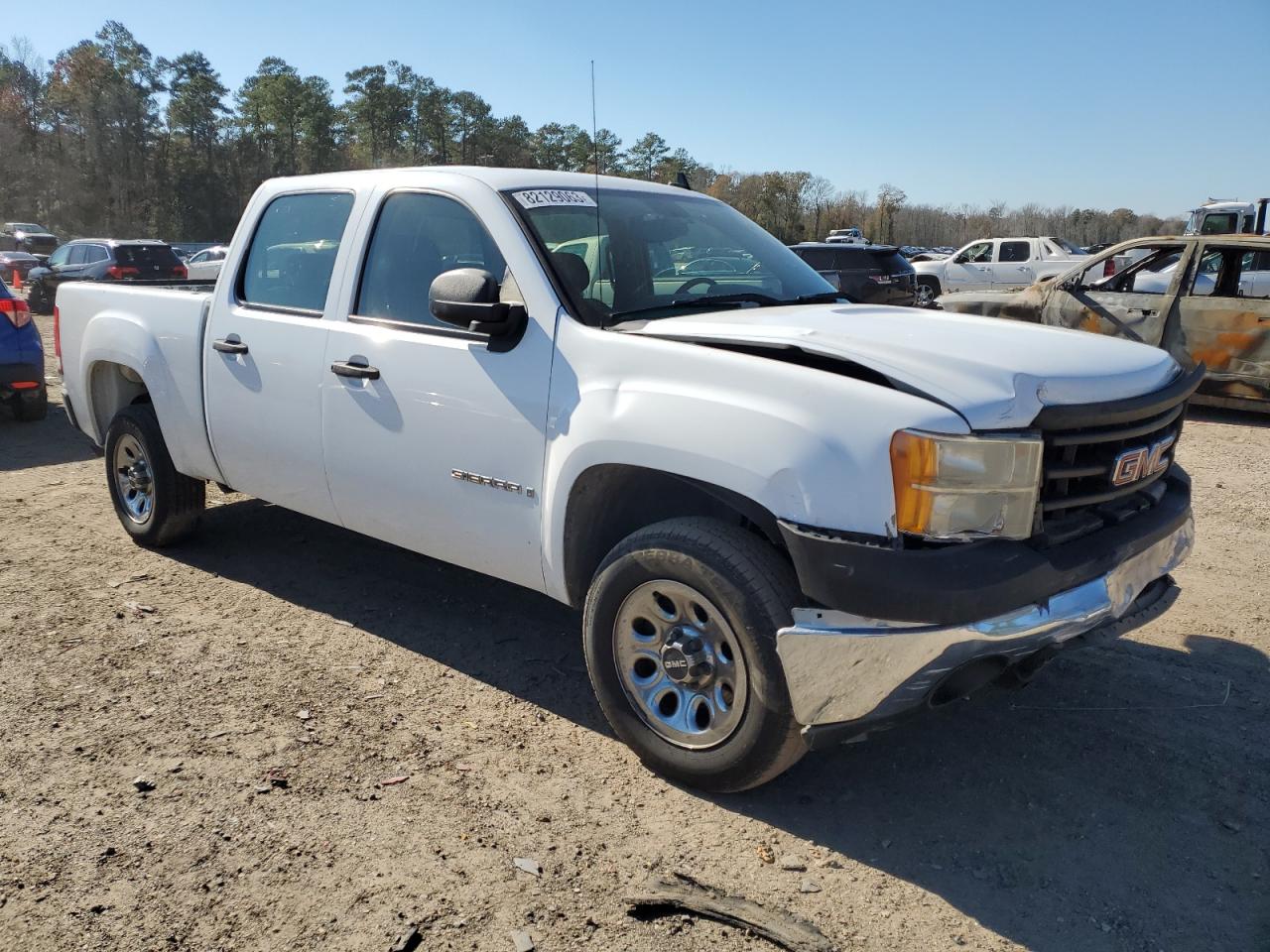 Photo 3 VIN: 2GTEC13J071647617 - GMC SIERRA 