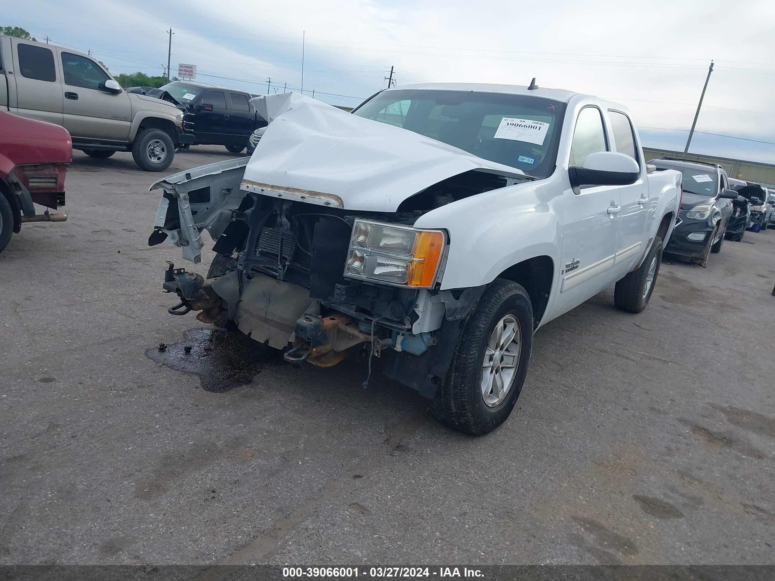 Photo 1 VIN: 2GTEC13J281166656 - GMC SIERRA 