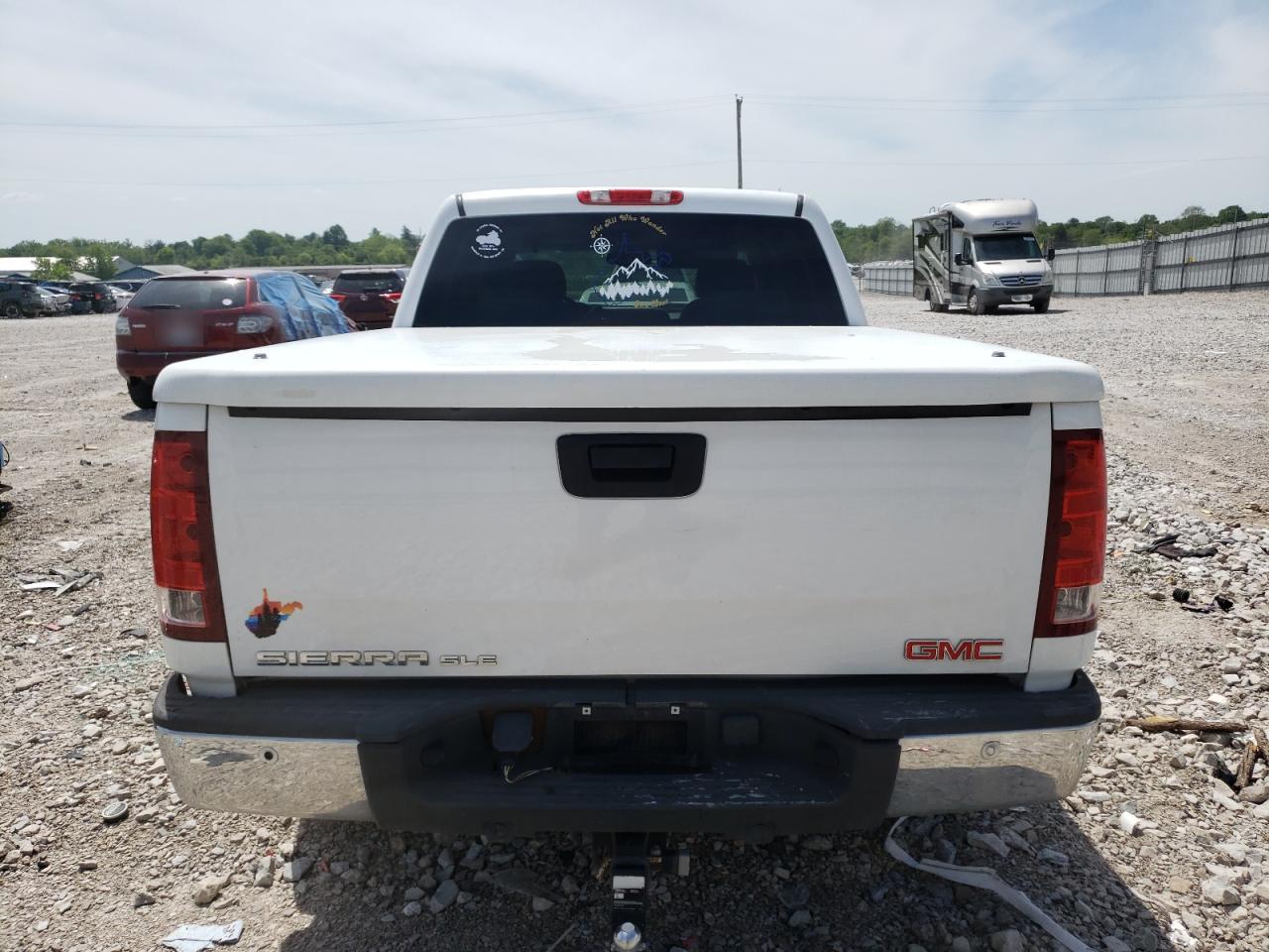 Photo 5 VIN: 2GTEC13J571594123 - GMC SIERRA 