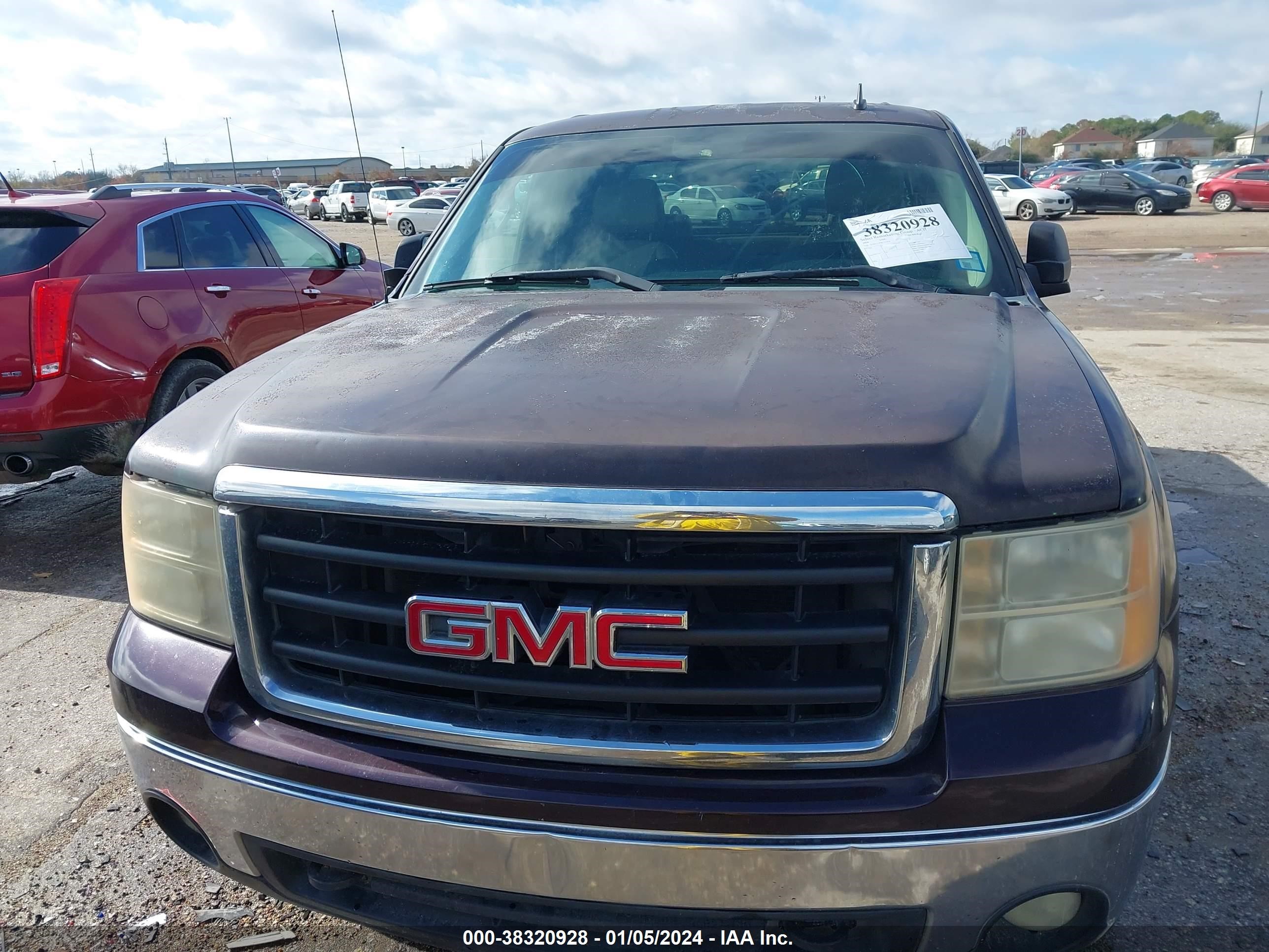 Photo 5 VIN: 2GTEC13J781331634 - GMC SIERRA 