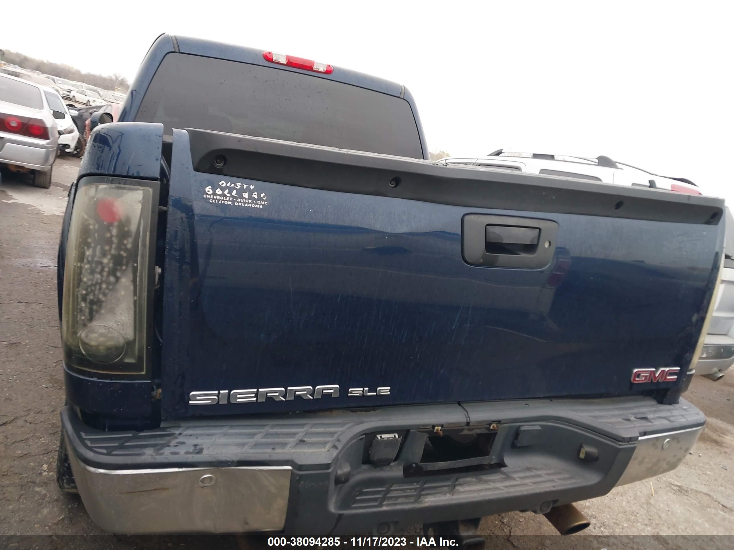 Photo 16 VIN: 2GTEC13J881139543 - GMC SIERRA 