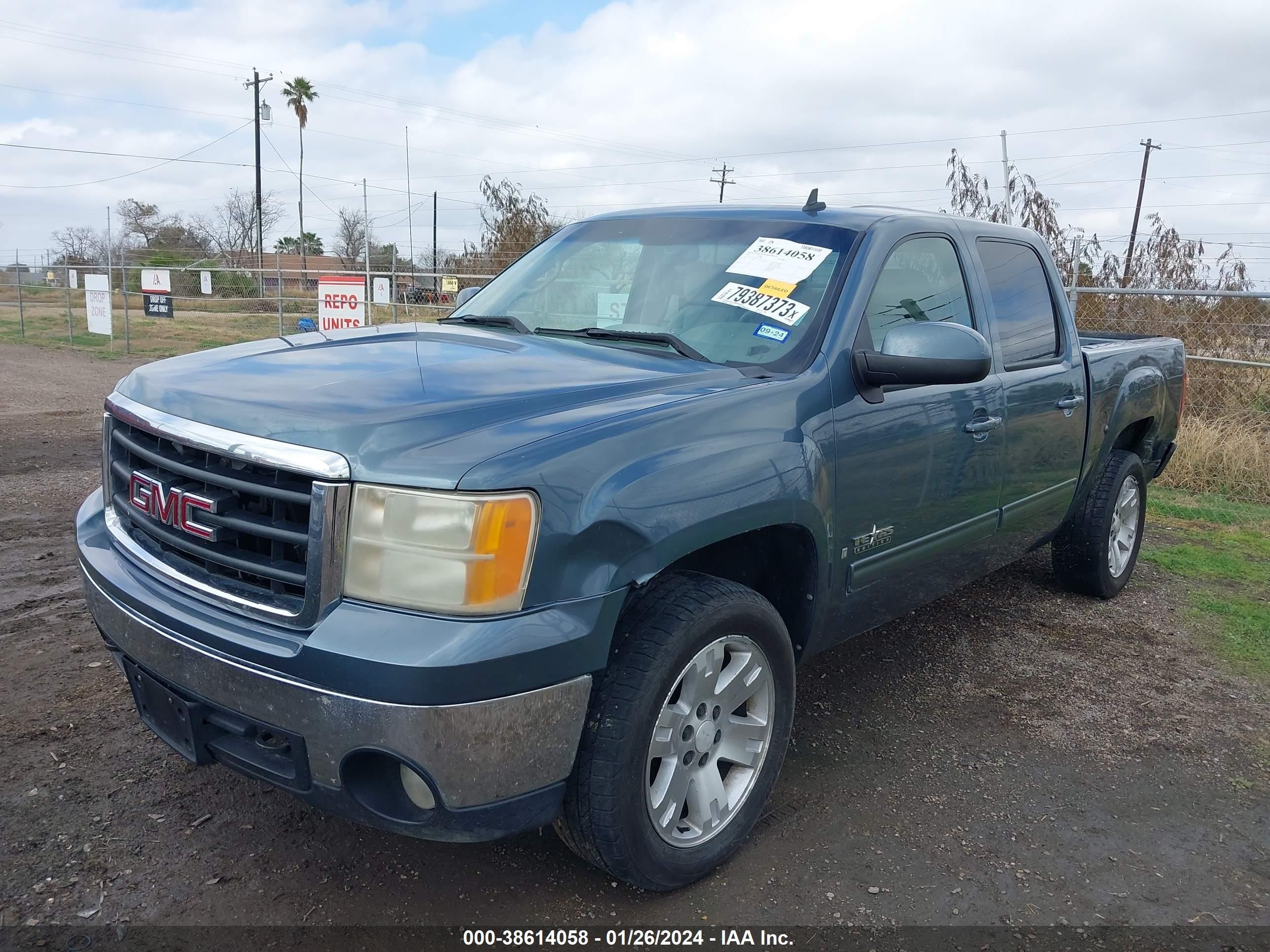 Photo 5 VIN: 2GTEC13J881335109 - GMC SIERRA 