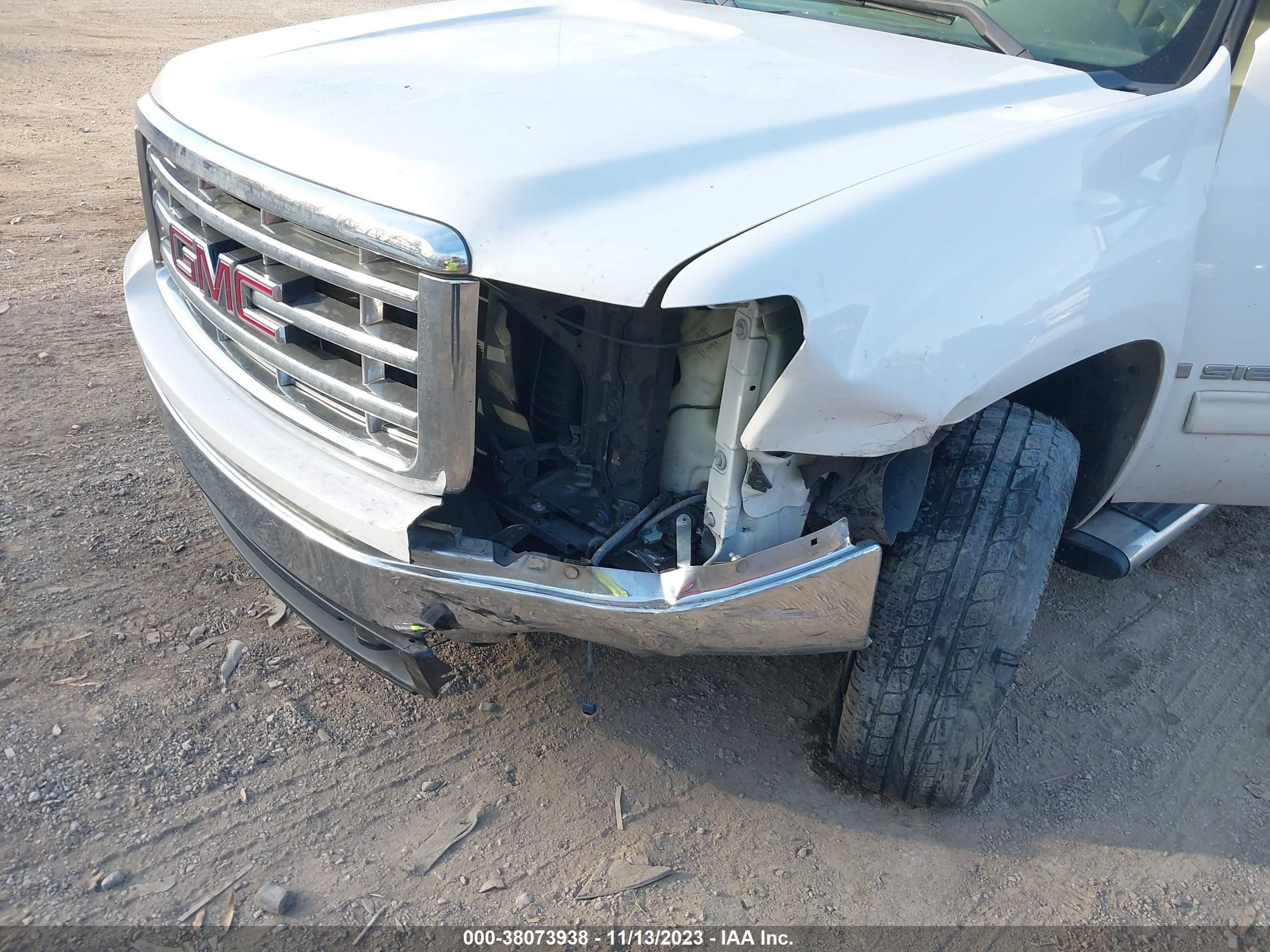 Photo 5 VIN: 2GTEC13J971517898 - GMC SIERRA 