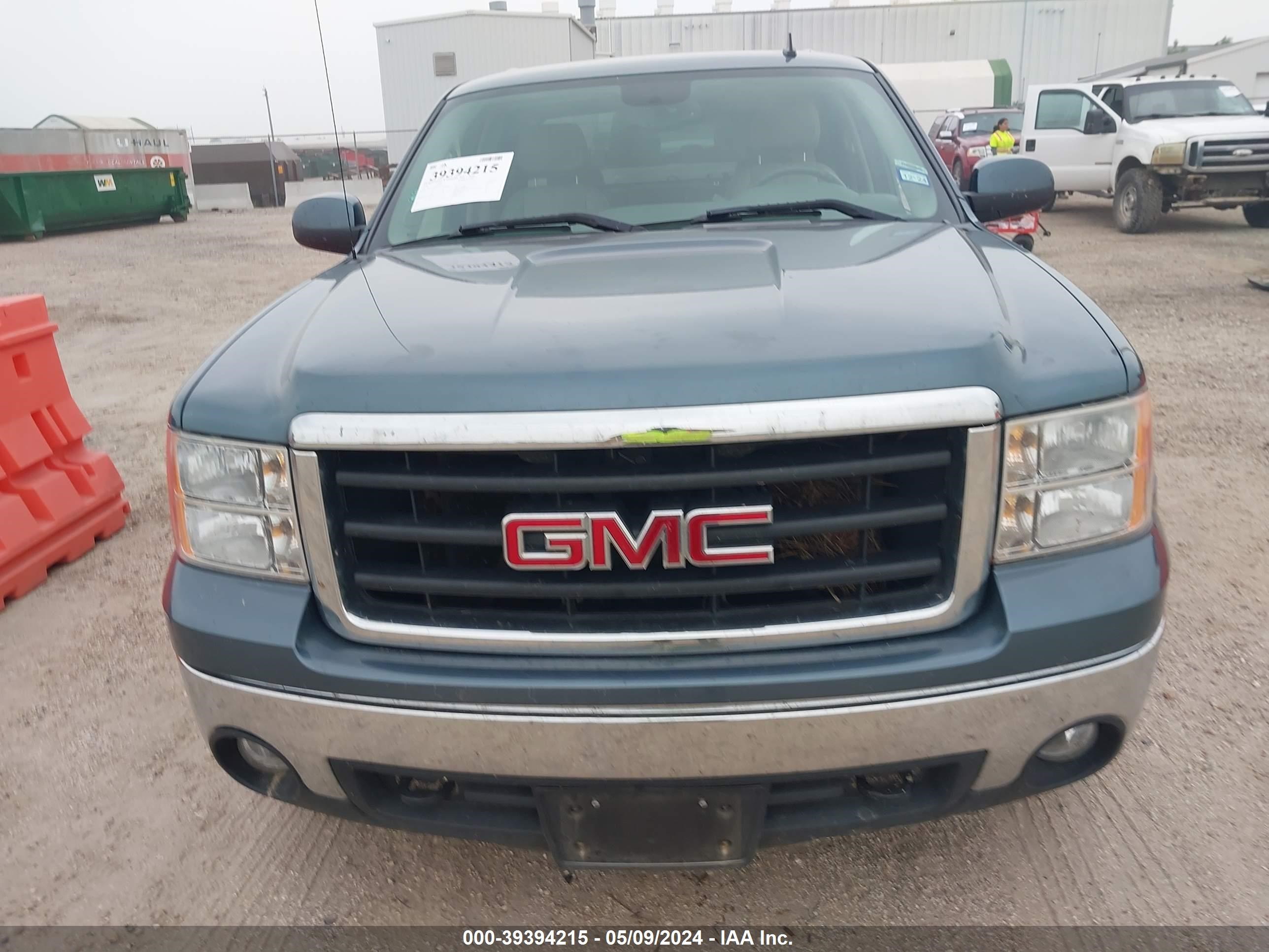 Photo 11 VIN: 2GTEC13J981203959 - GMC SIERRA 