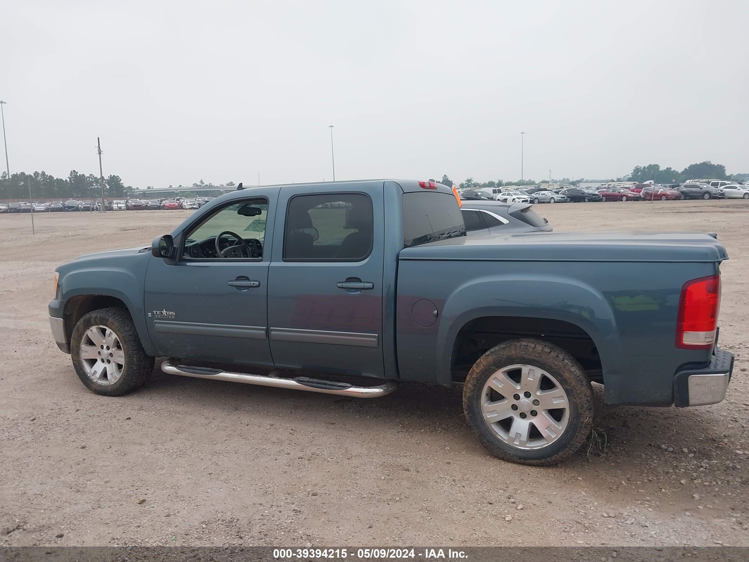 Photo 13 VIN: 2GTEC13J981203959 - GMC SIERRA 