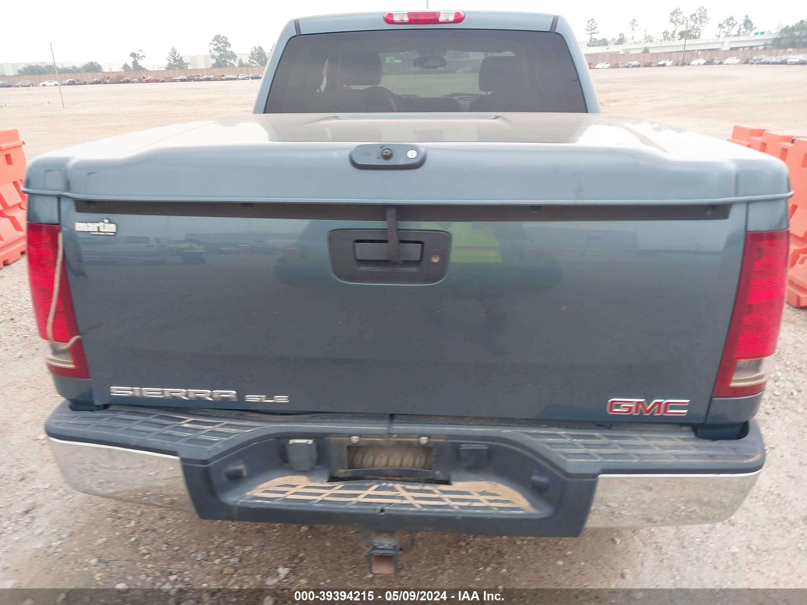 Photo 15 VIN: 2GTEC13J981203959 - GMC SIERRA 