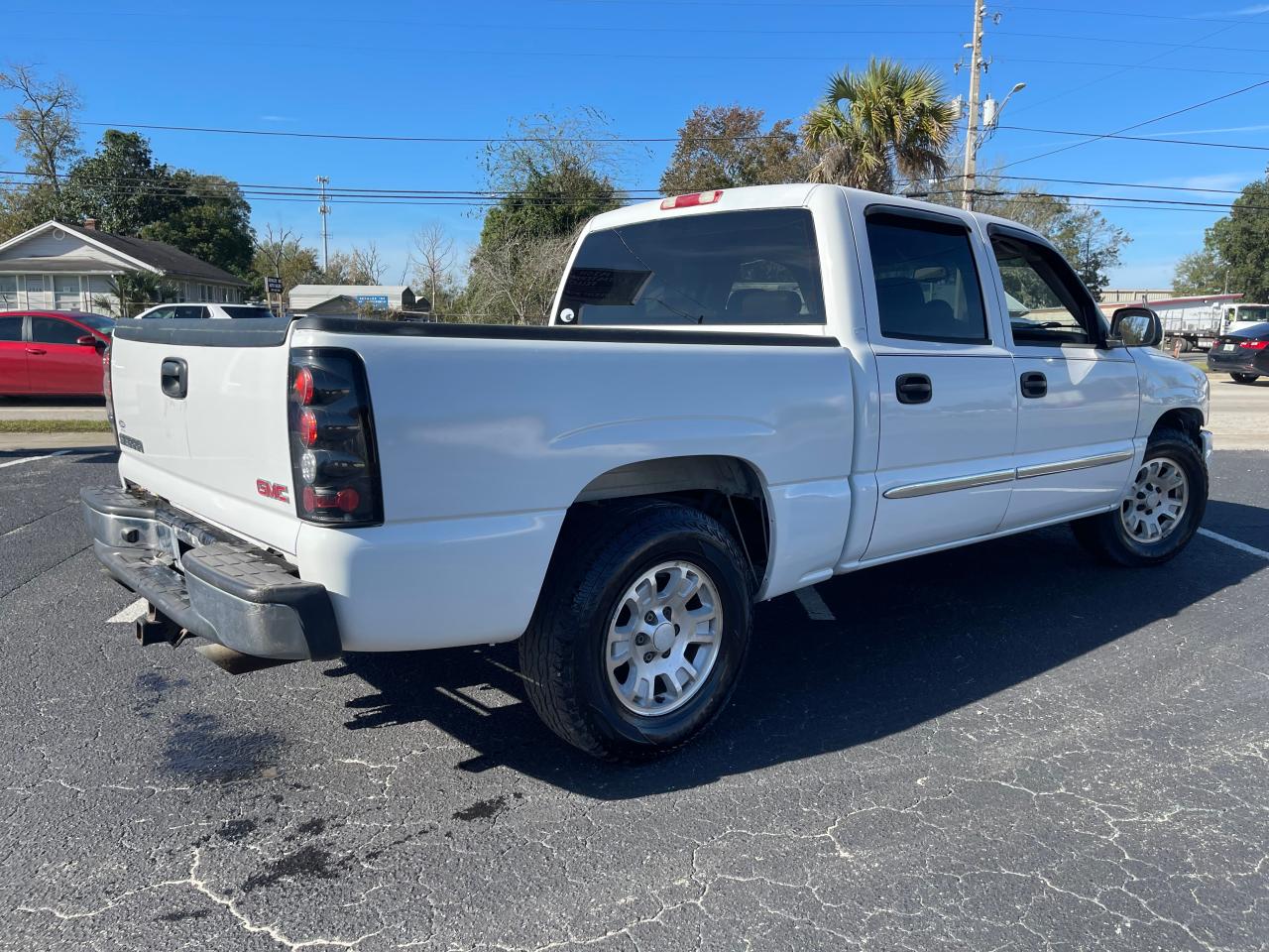 Photo 3 VIN: 2GTEC13T061156352 - GMC SIERRA 