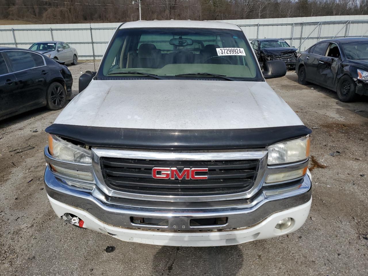 Photo 4 VIN: 2GTEC13T161142718 - GMC SIERRA 