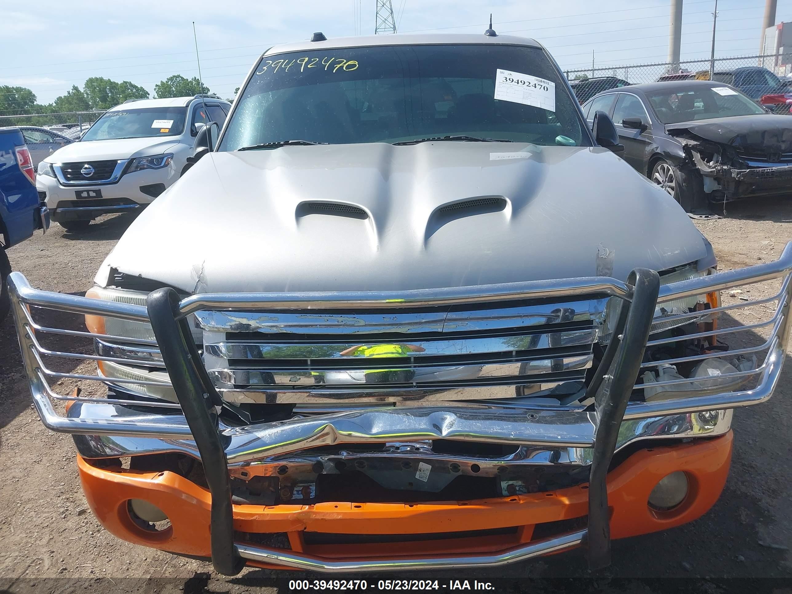 Photo 11 VIN: 2GTEC13T251162832 - GMC NULL 