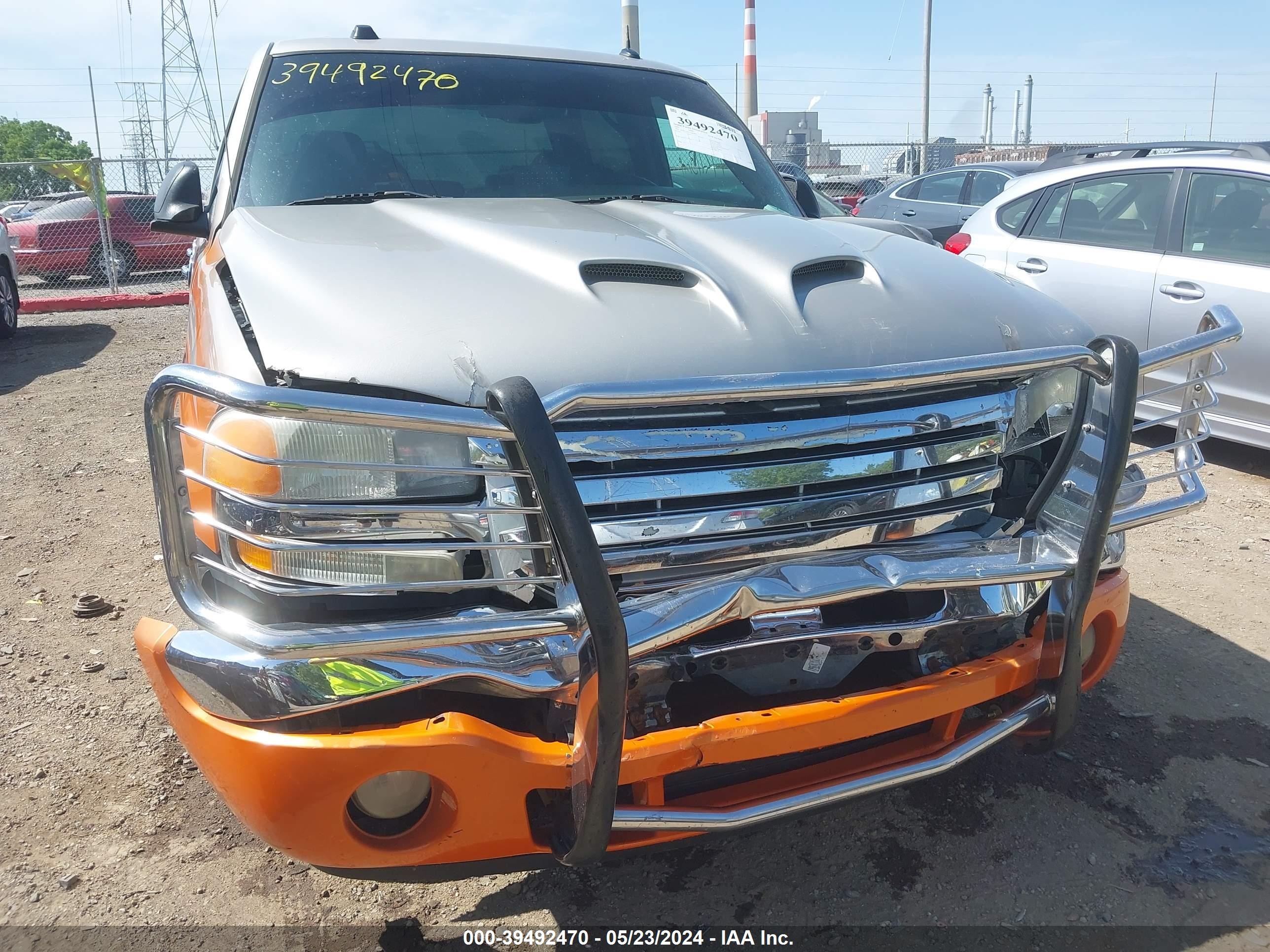 Photo 5 VIN: 2GTEC13T251162832 - GMC NULL 