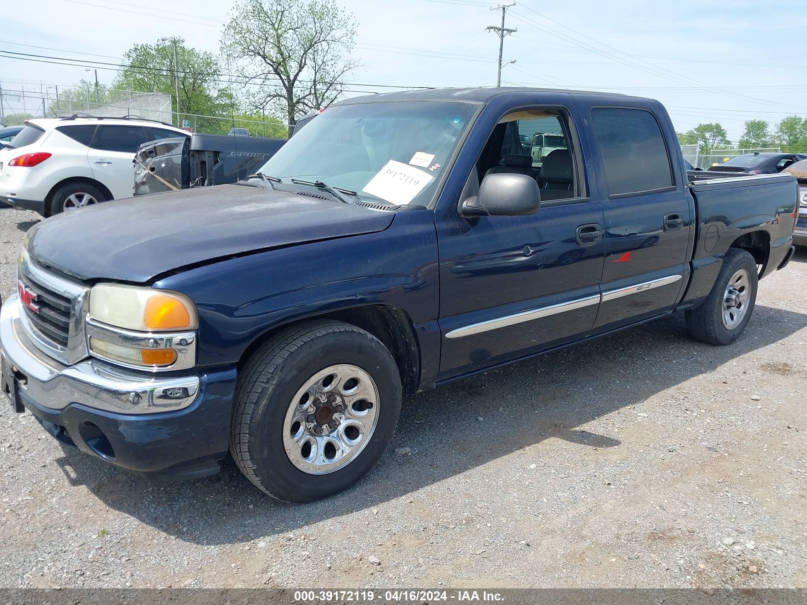 Photo 1 VIN: 2GTEC13T551116363 - GMC SIERRA 