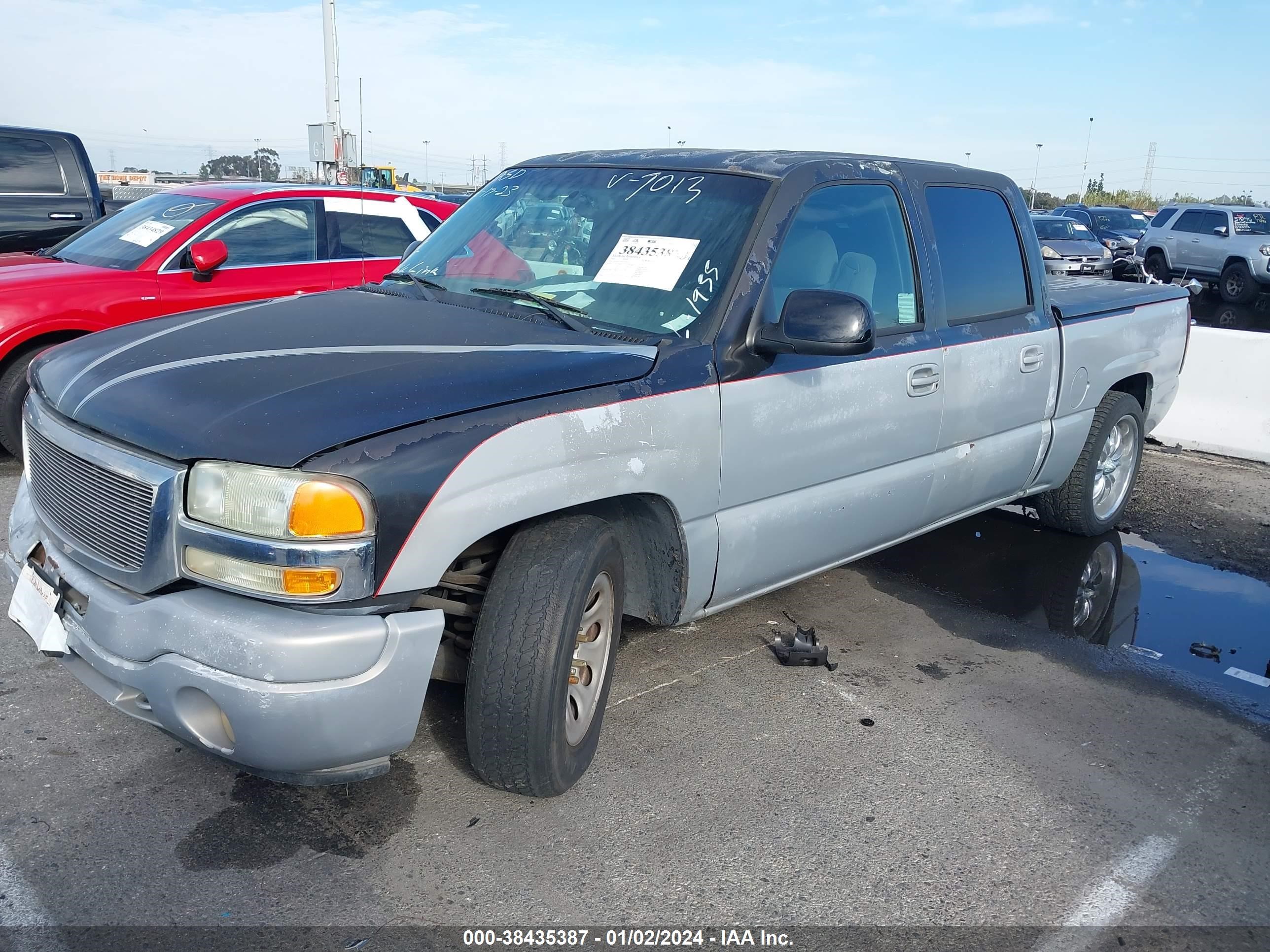 Photo 1 VIN: 2GTEC13T651137013 - GMC SIERRA 