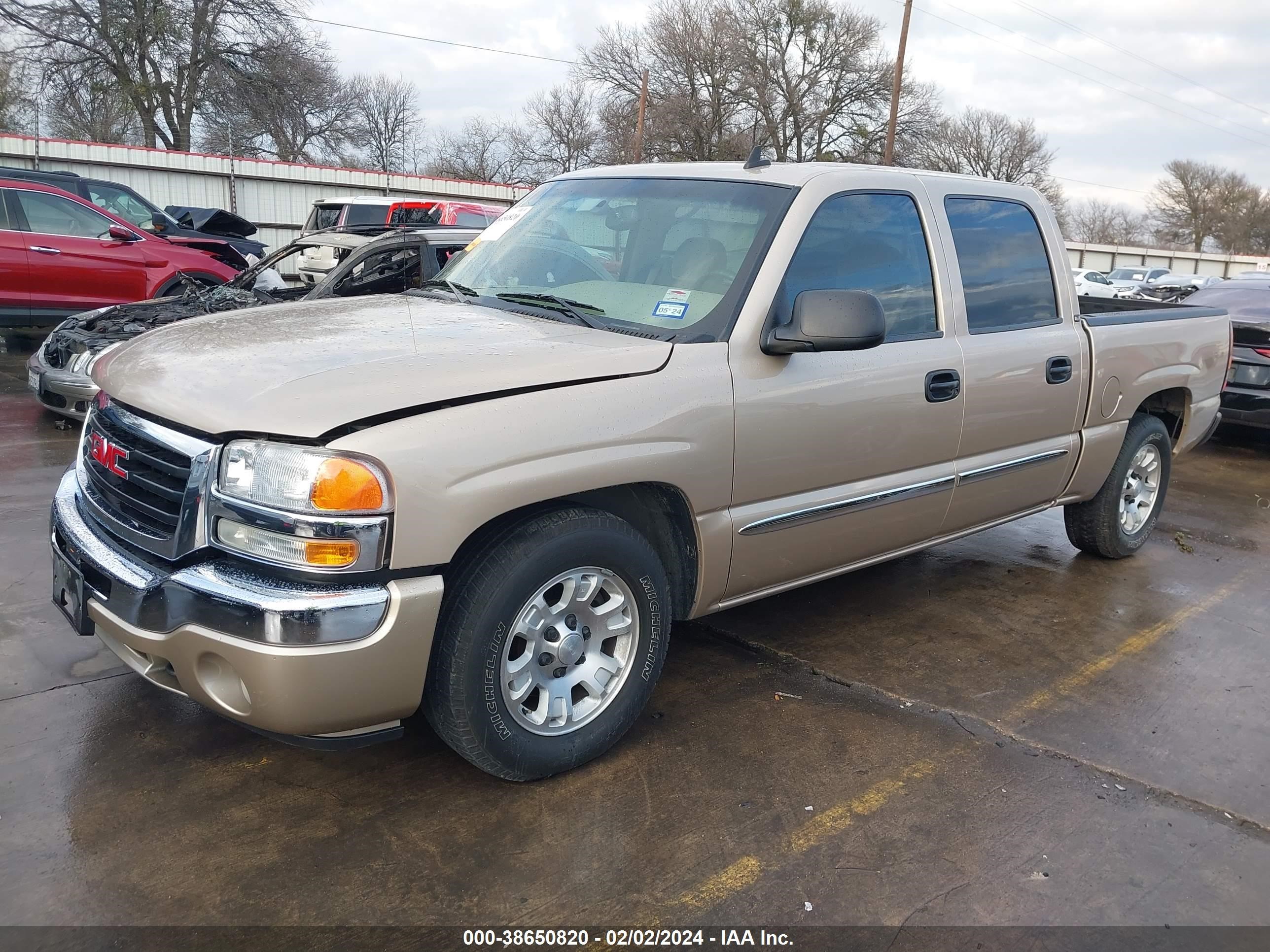 Photo 1 VIN: 2GTEC13T661225898 - GMC NULL 