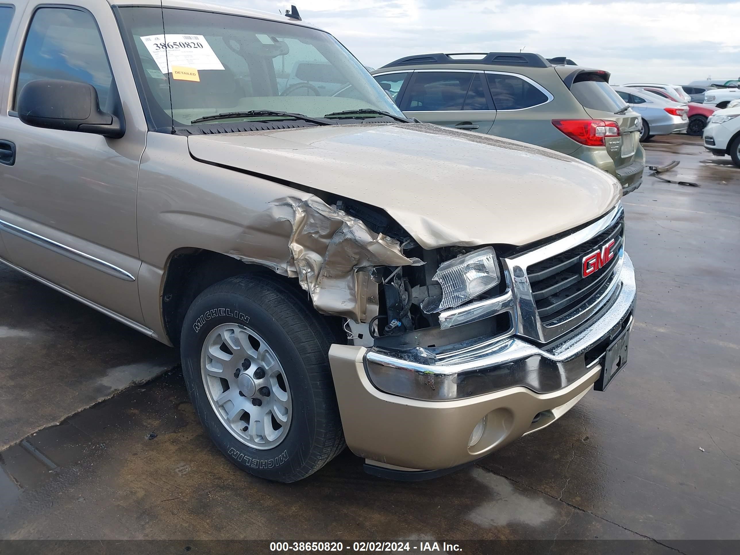 Photo 5 VIN: 2GTEC13T661225898 - GMC NULL 