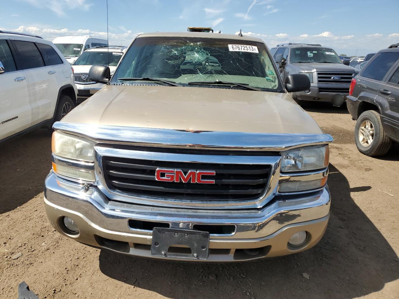 Photo 4 VIN: 2GTEC13T761198470 - GMC SIERRA 