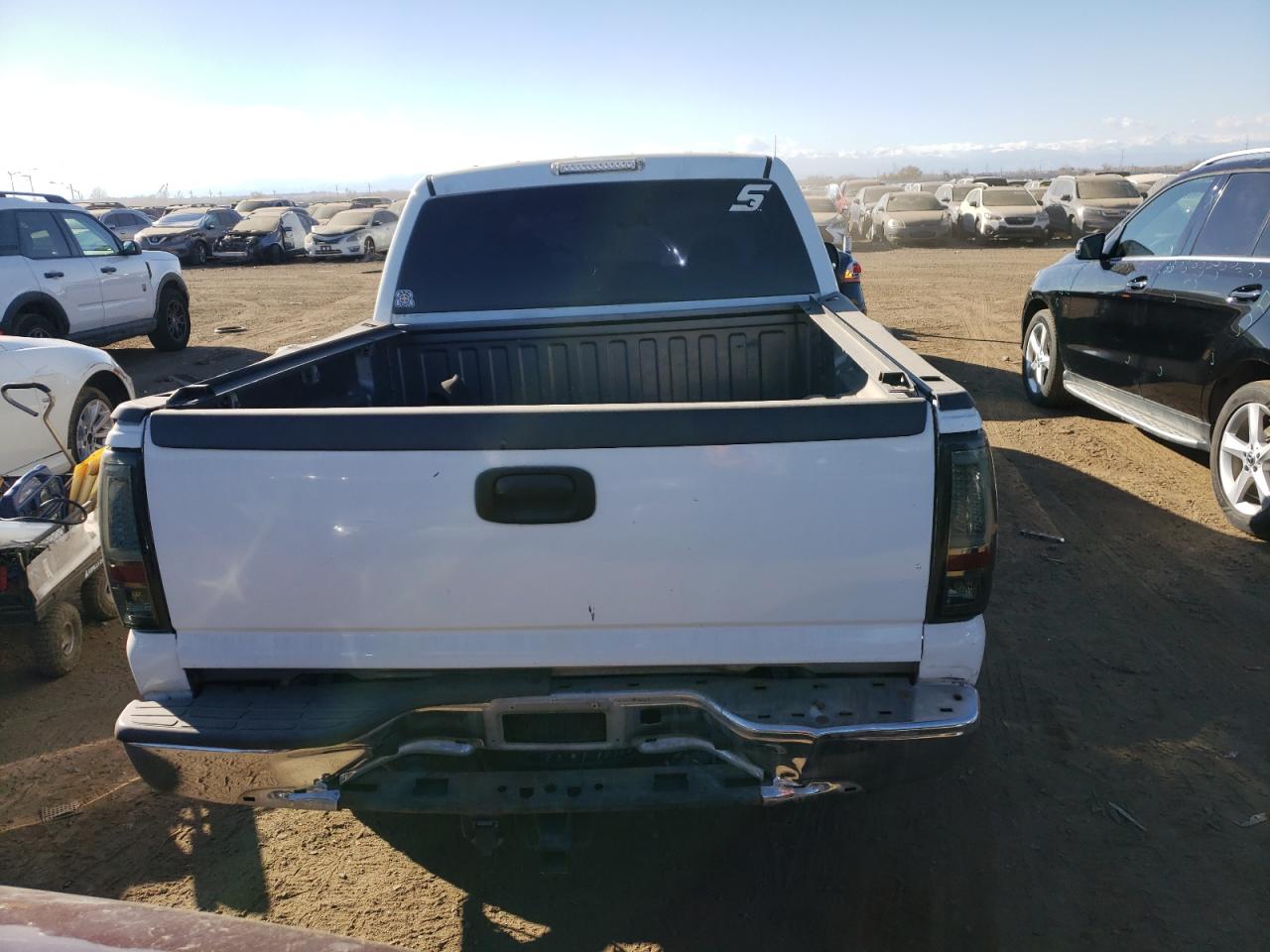 Photo 5 VIN: 2GTEC13T851200595 - GMC SIERRA 