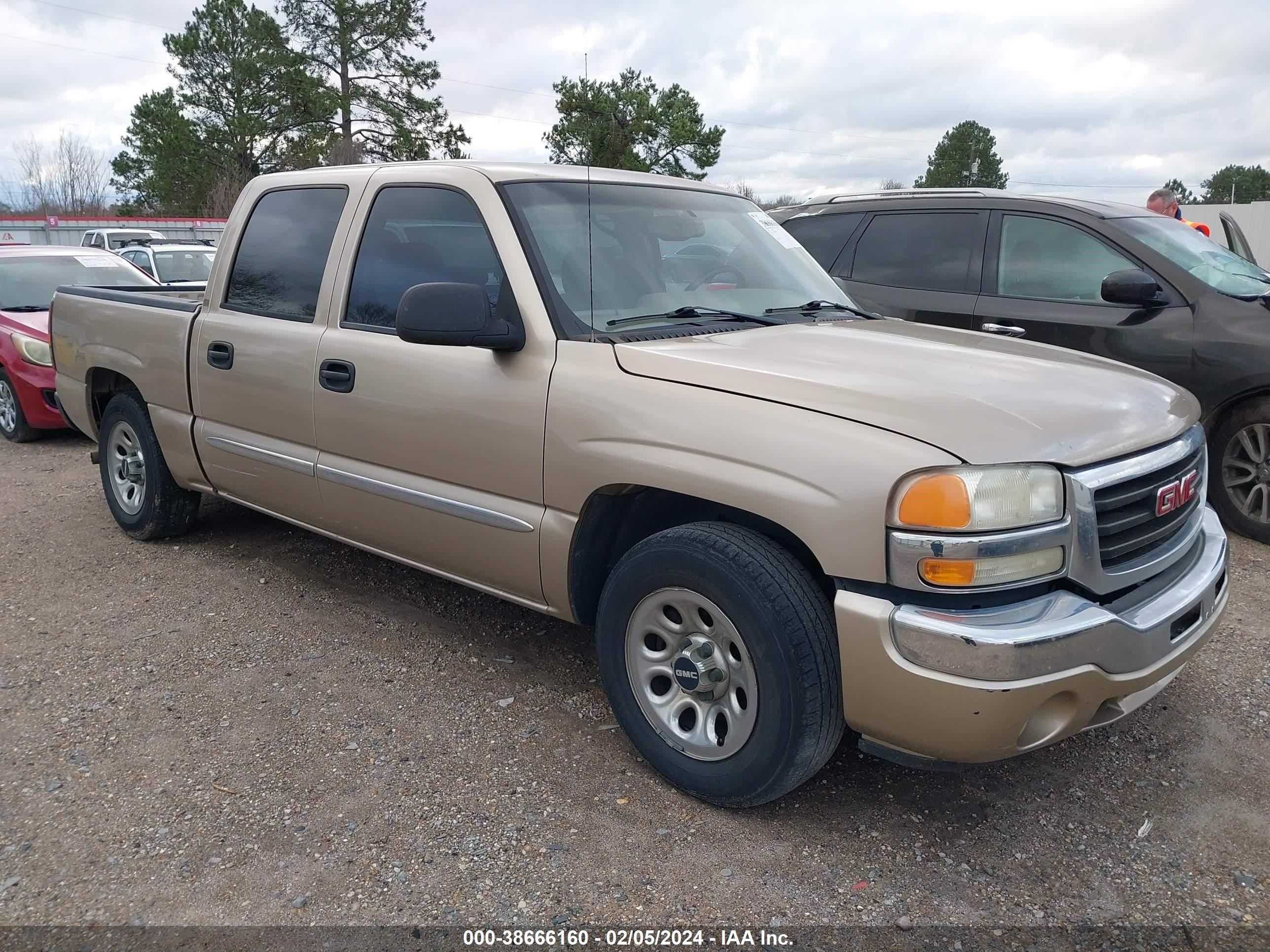 Photo 0 VIN: 2GTEC13T861161766 - GMC SIERRA 