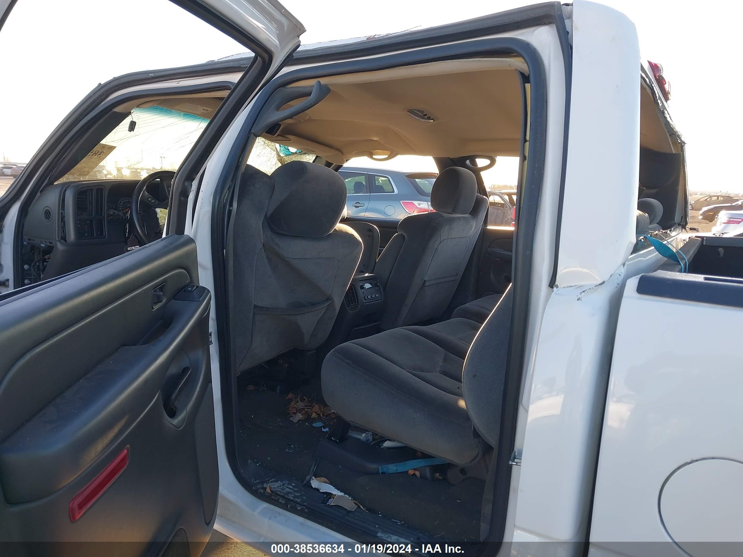 Photo 7 VIN: 2GTEC13TX51323069 - GMC SIERRA 