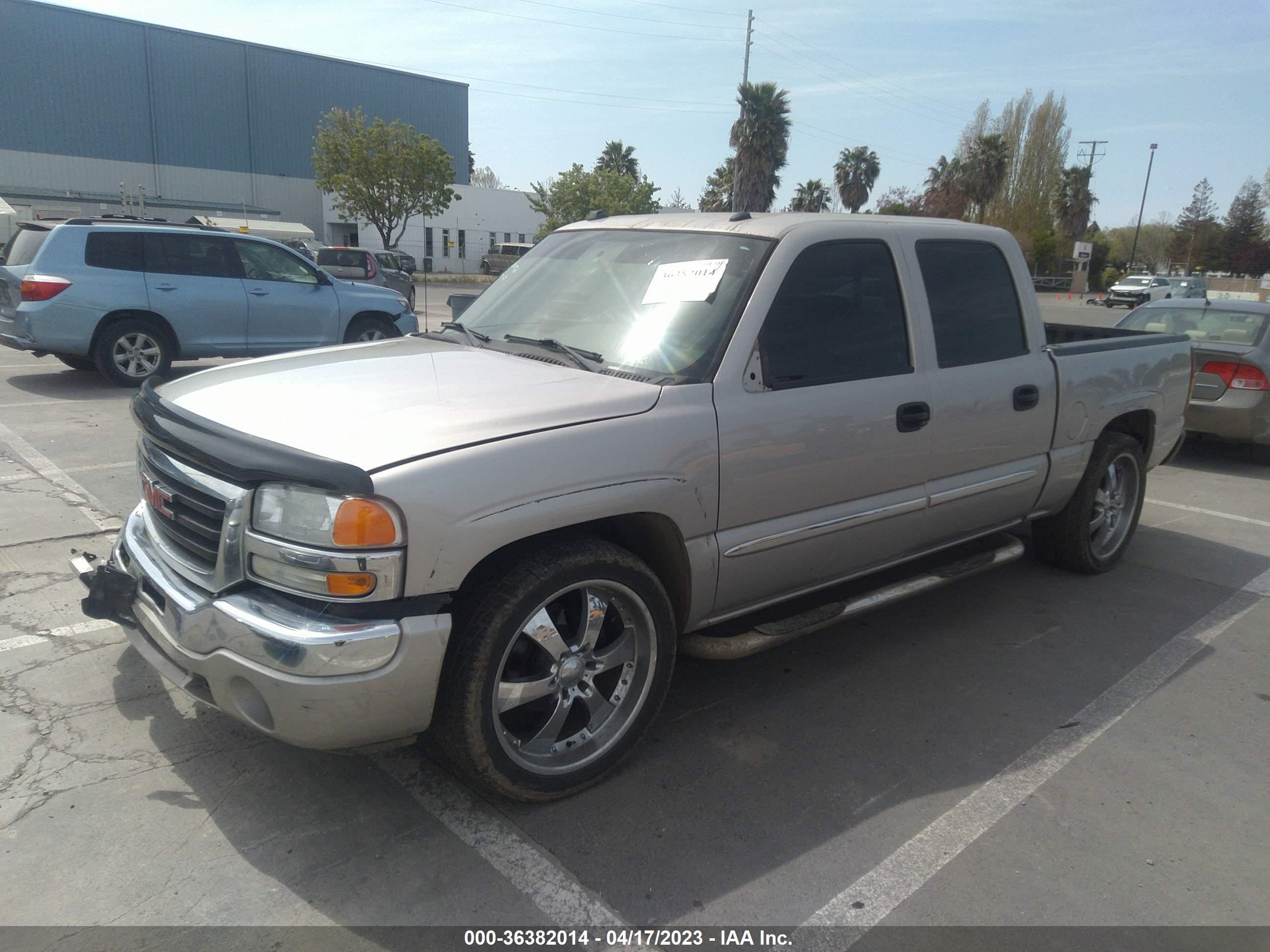 Photo 1 VIN: 2GTEC13TX51360056 - GMC SIERRA 