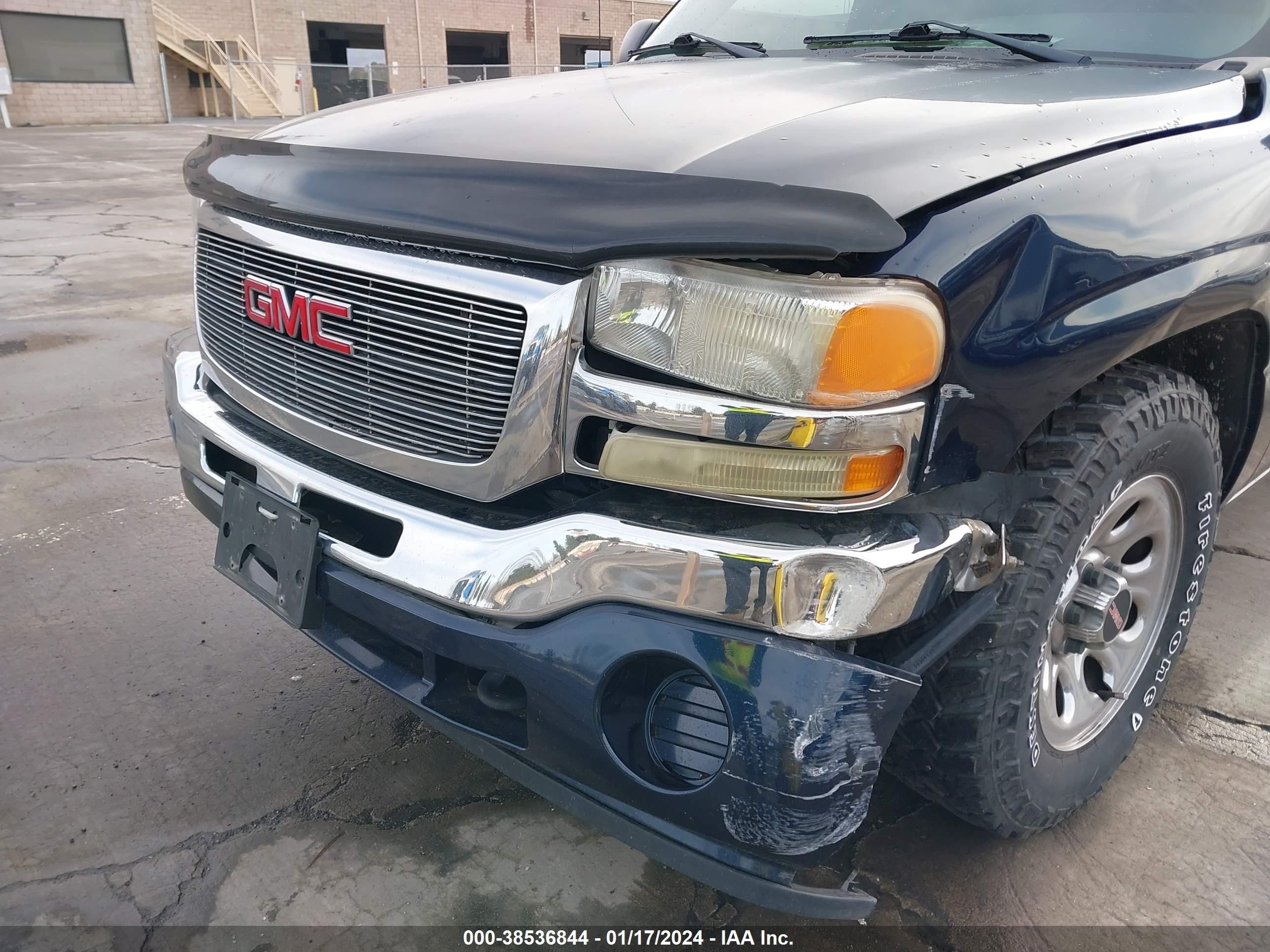 Photo 5 VIN: 2GTEC13V061327067 - GMC SIERRA 