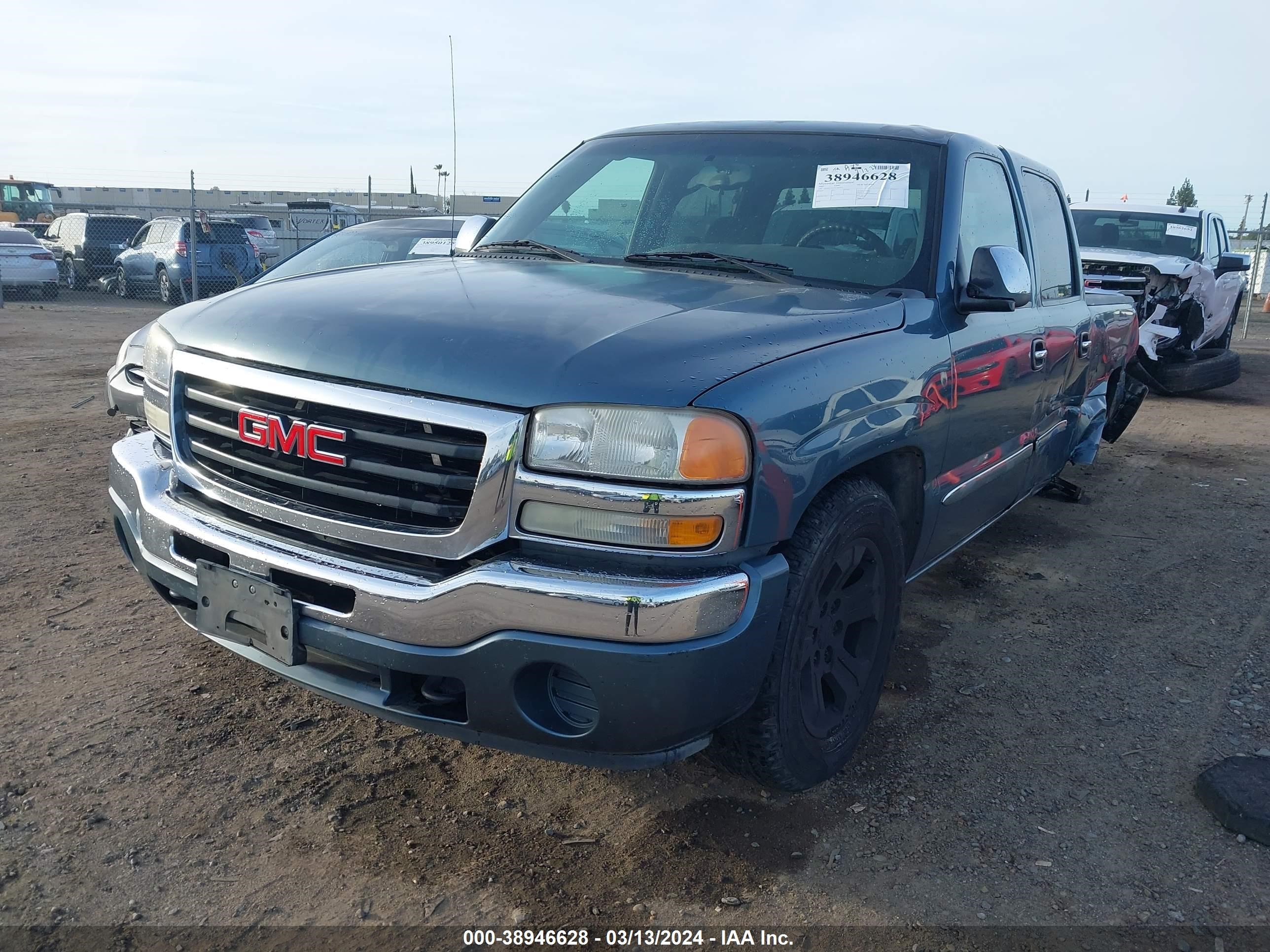 Photo 1 VIN: 2GTEC13V271182079 - GMC SIERRA 