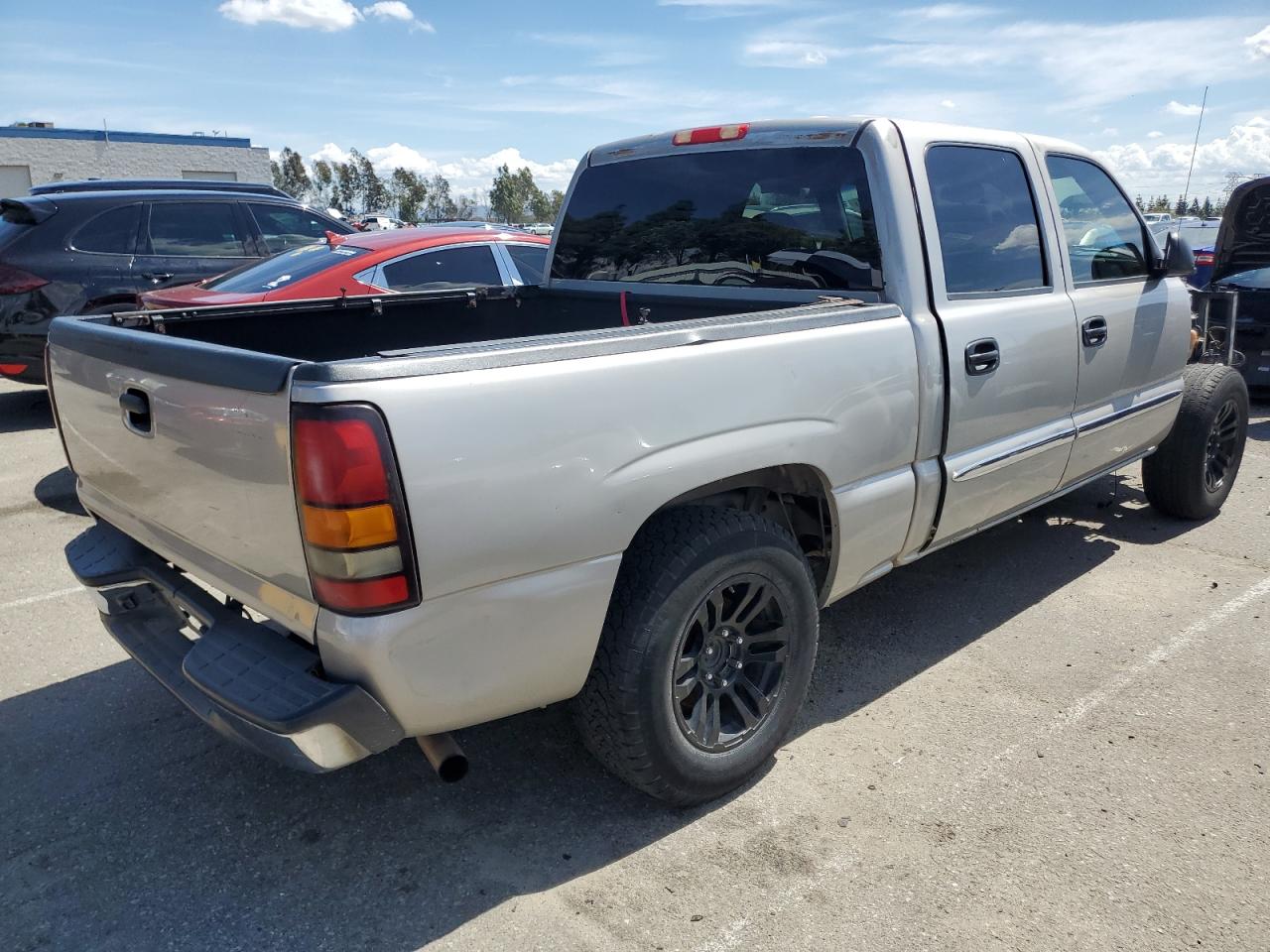 Photo 2 VIN: 2GTEC13V361214651 - GMC SIERRA 