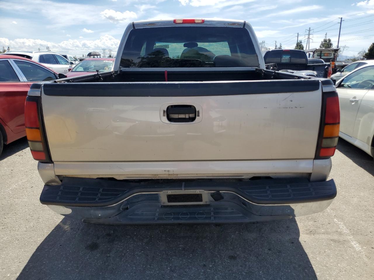 Photo 5 VIN: 2GTEC13V361214651 - GMC SIERRA 