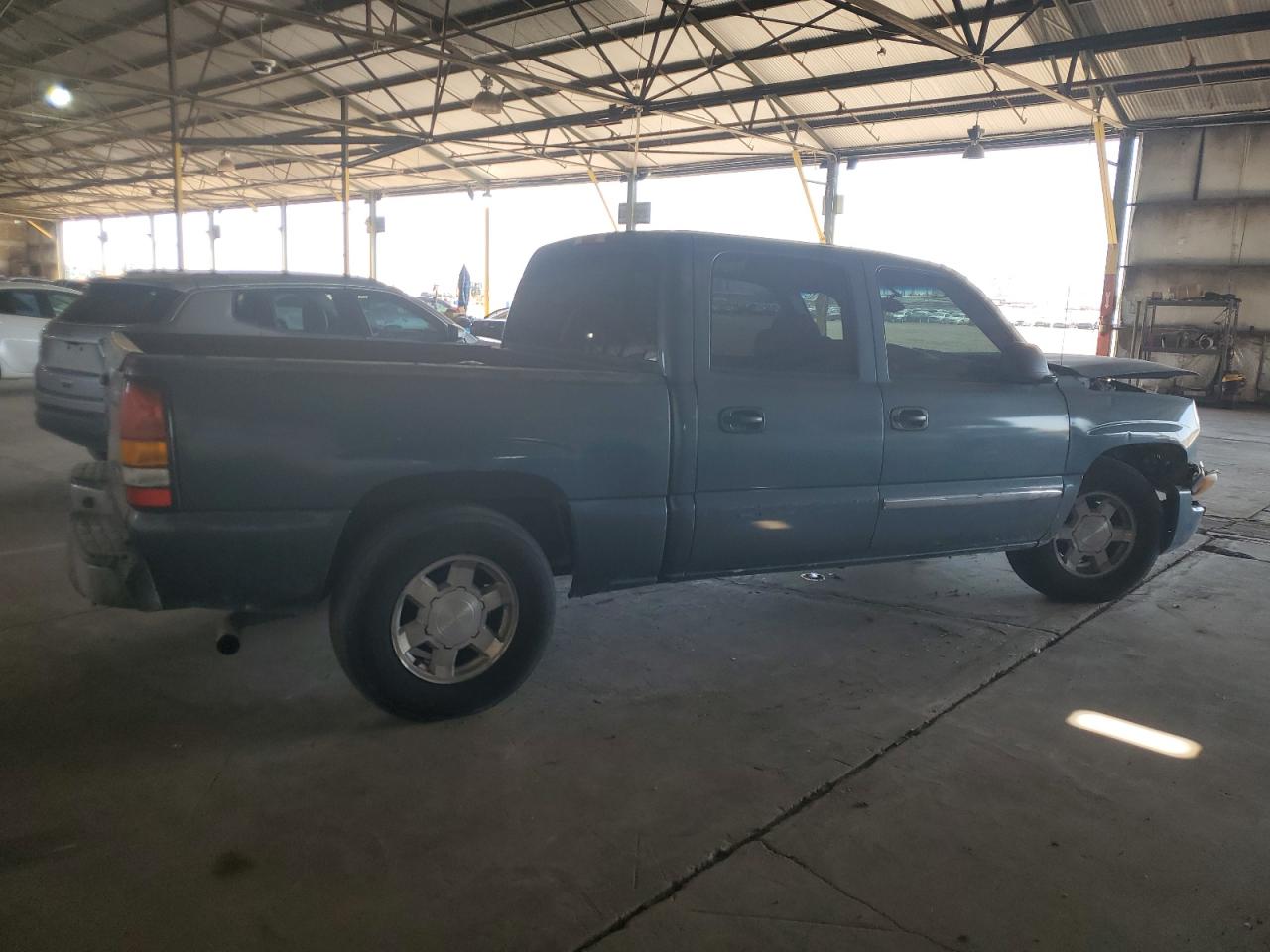 Photo 2 VIN: 2GTEC13V361244765 - GMC SIERRA 