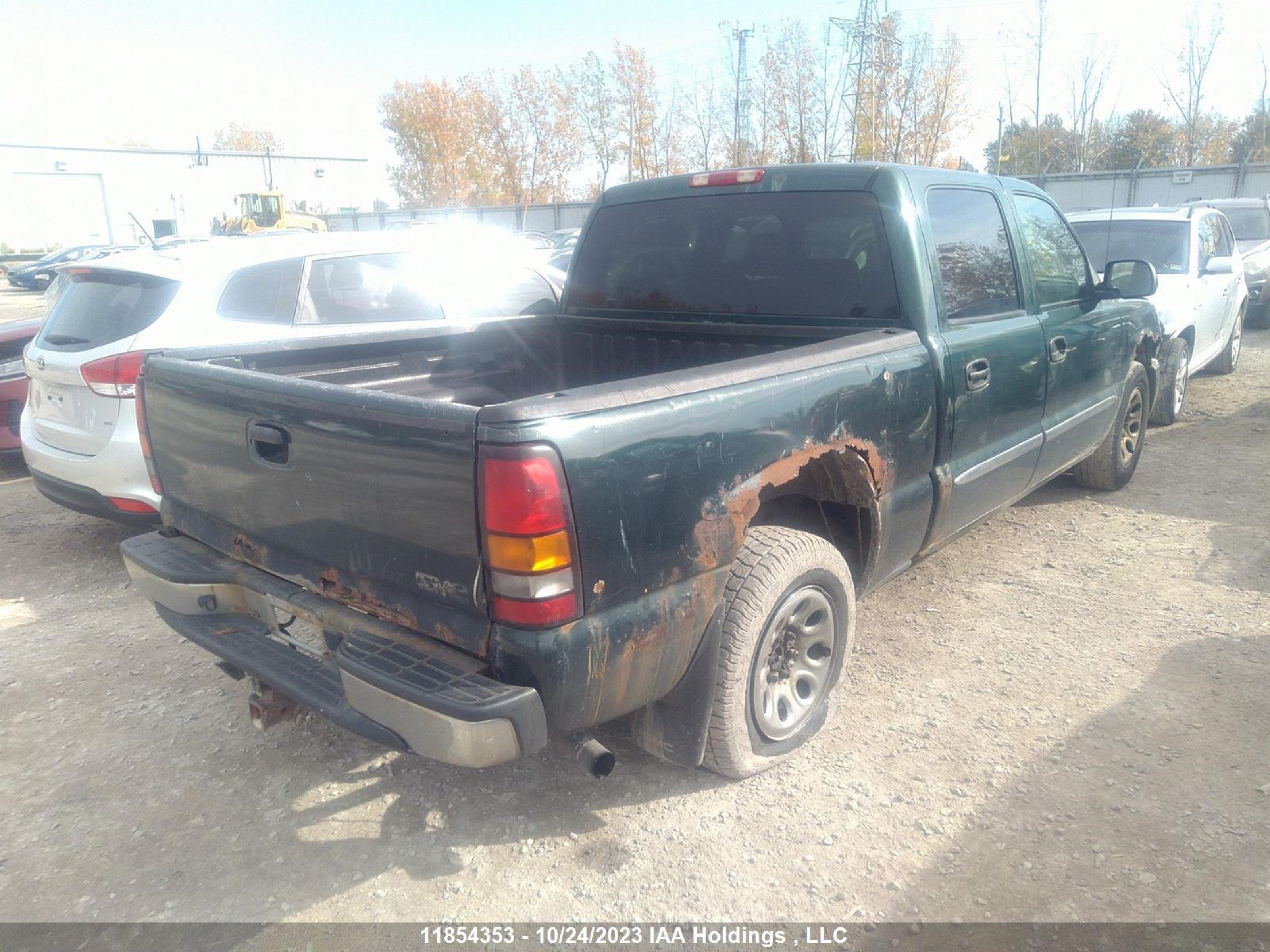 Photo 3 VIN: 2GTEC13V461347516 - GMC SIERRA 