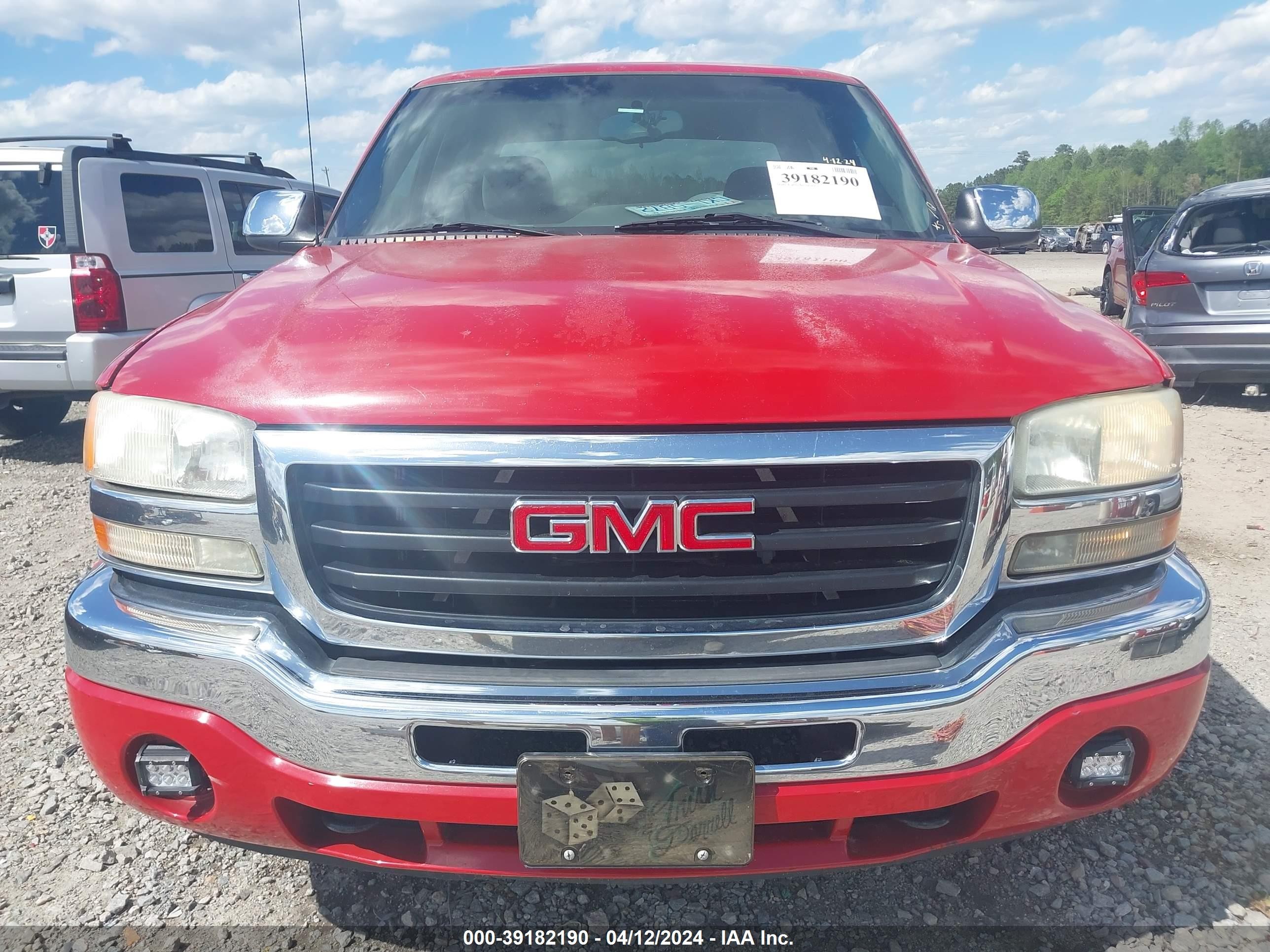 Photo 11 VIN: 2GTEC13V471163470 - GMC SIERRA 