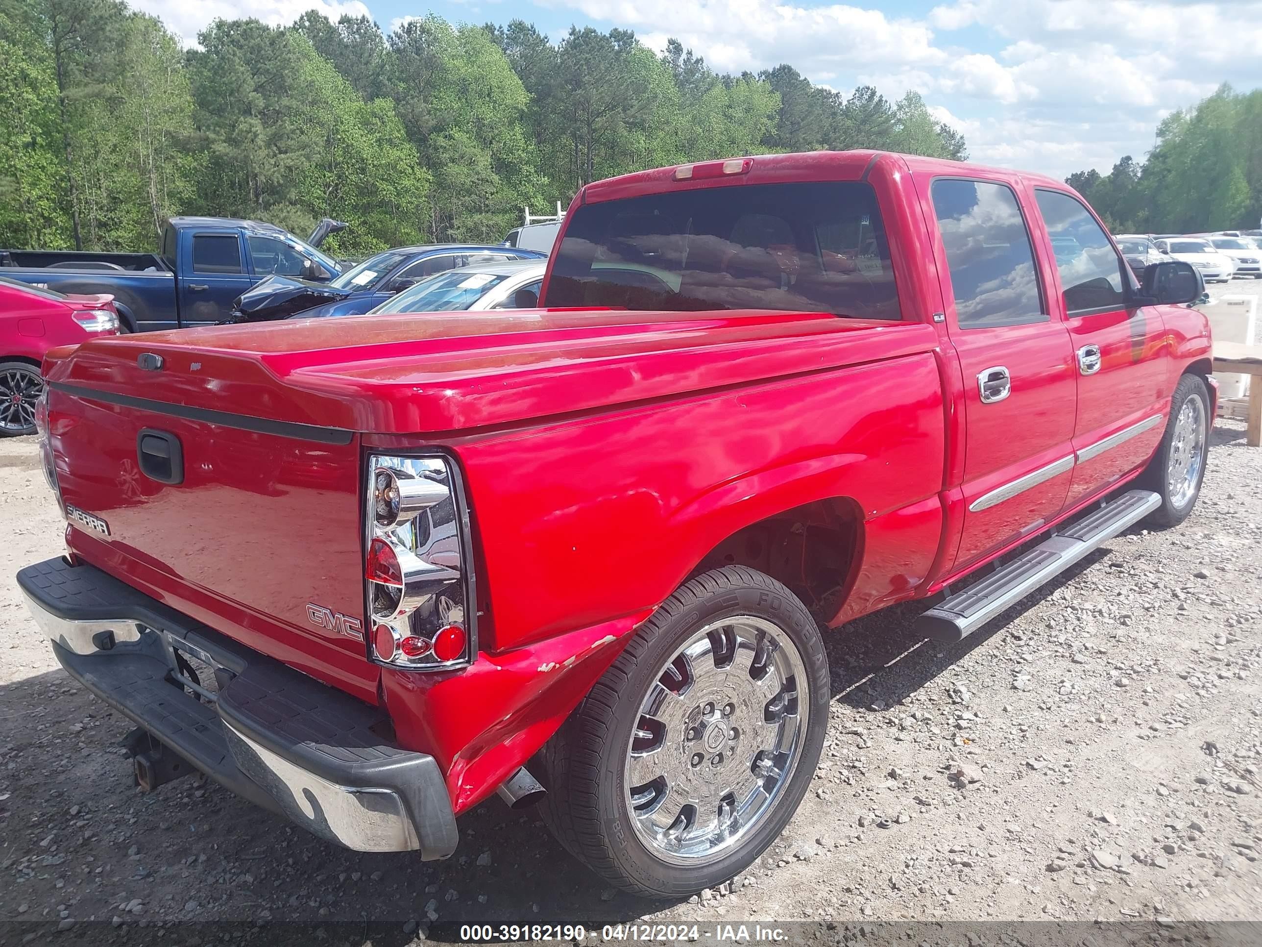 Photo 3 VIN: 2GTEC13V471163470 - GMC SIERRA 