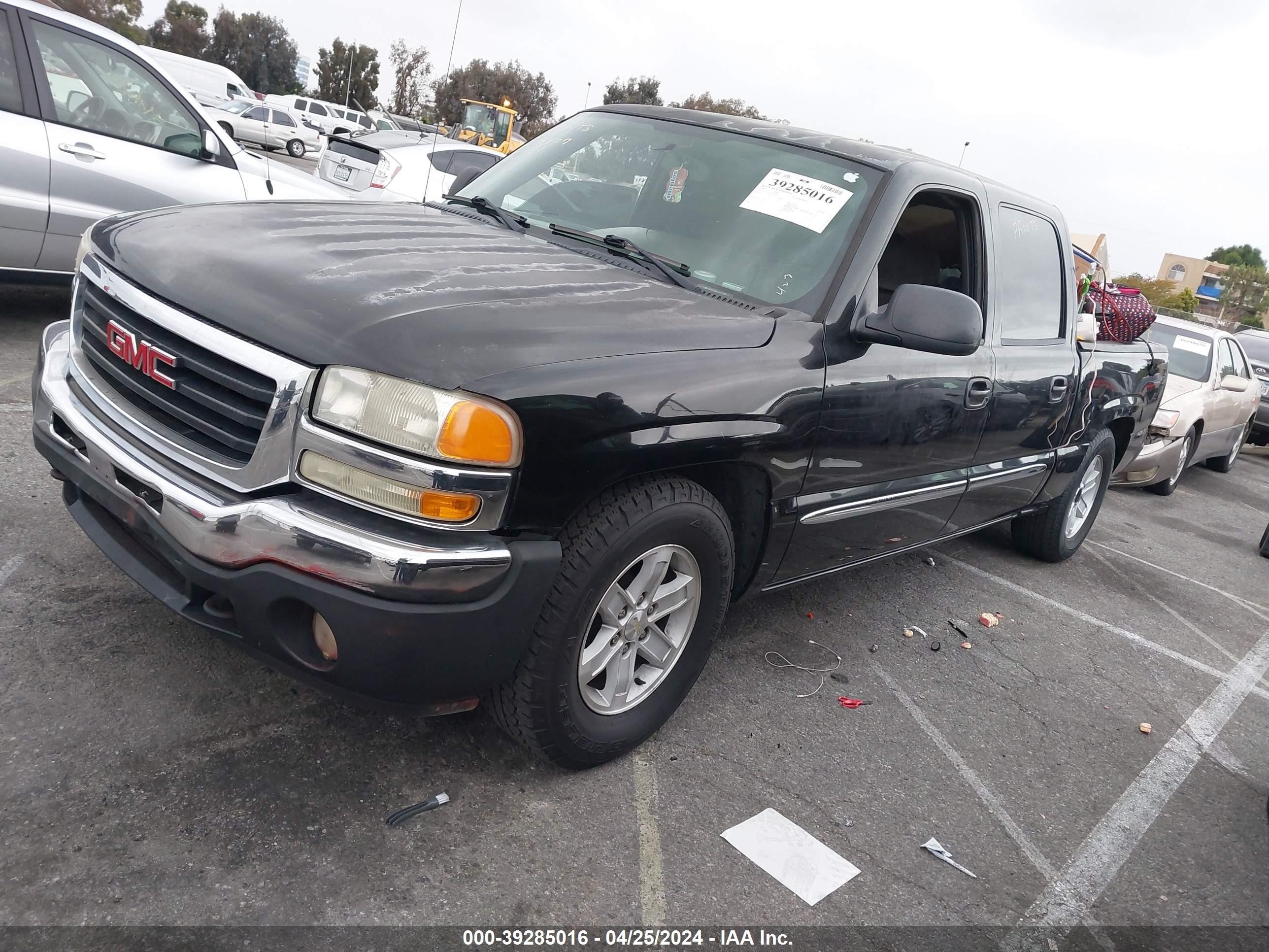 Photo 1 VIN: 2GTEC13V561302973 - GMC SIERRA 