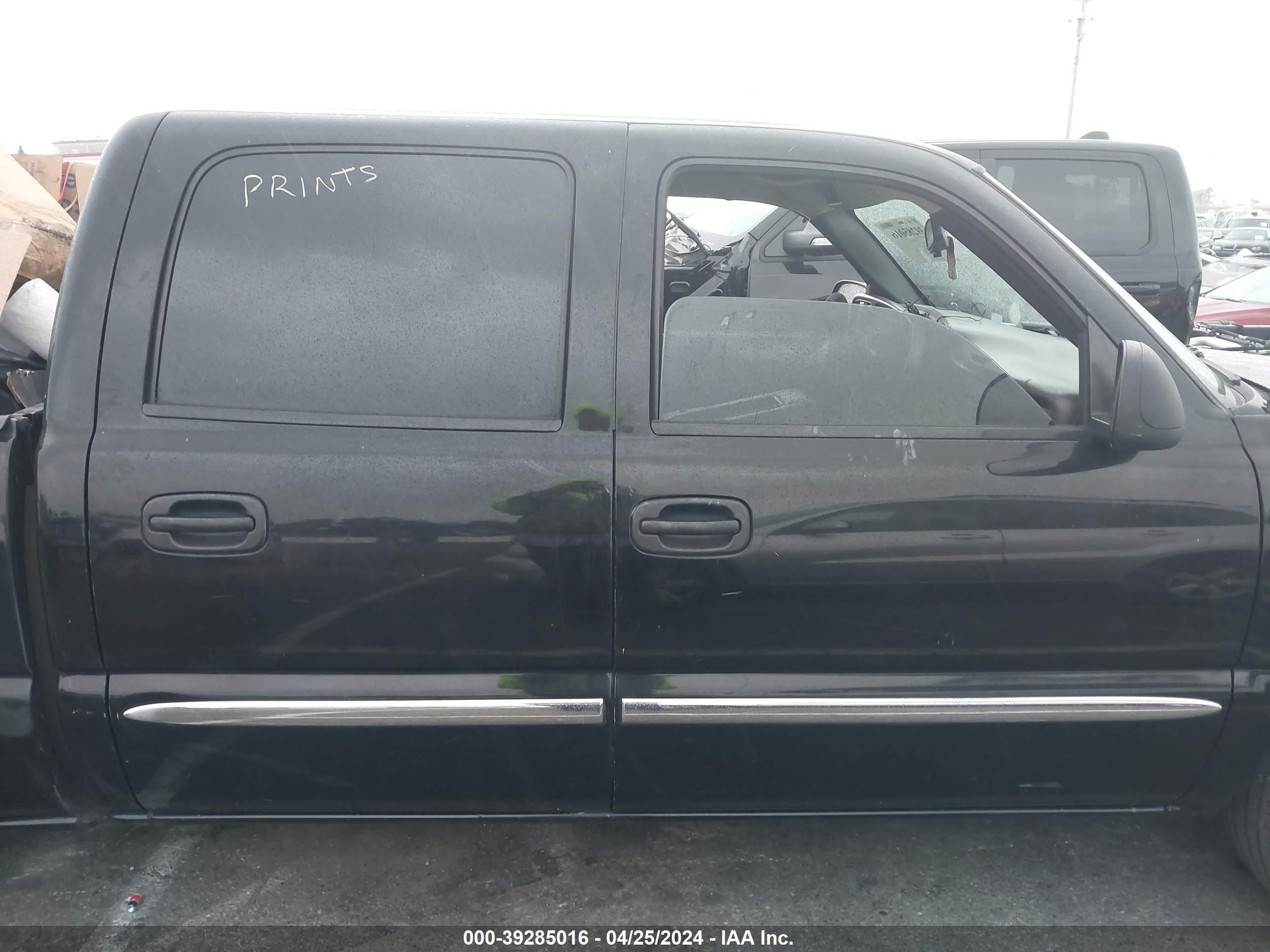 Photo 12 VIN: 2GTEC13V561302973 - GMC SIERRA 