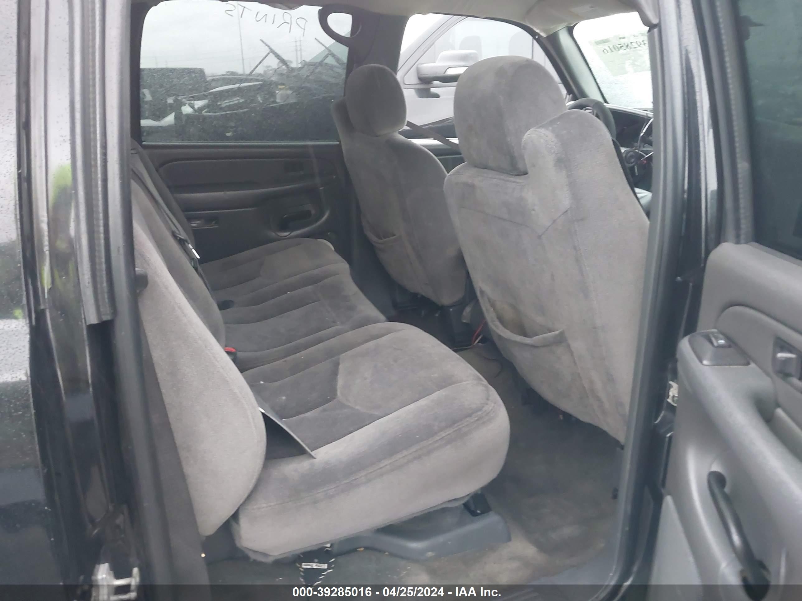 Photo 7 VIN: 2GTEC13V561302973 - GMC SIERRA 