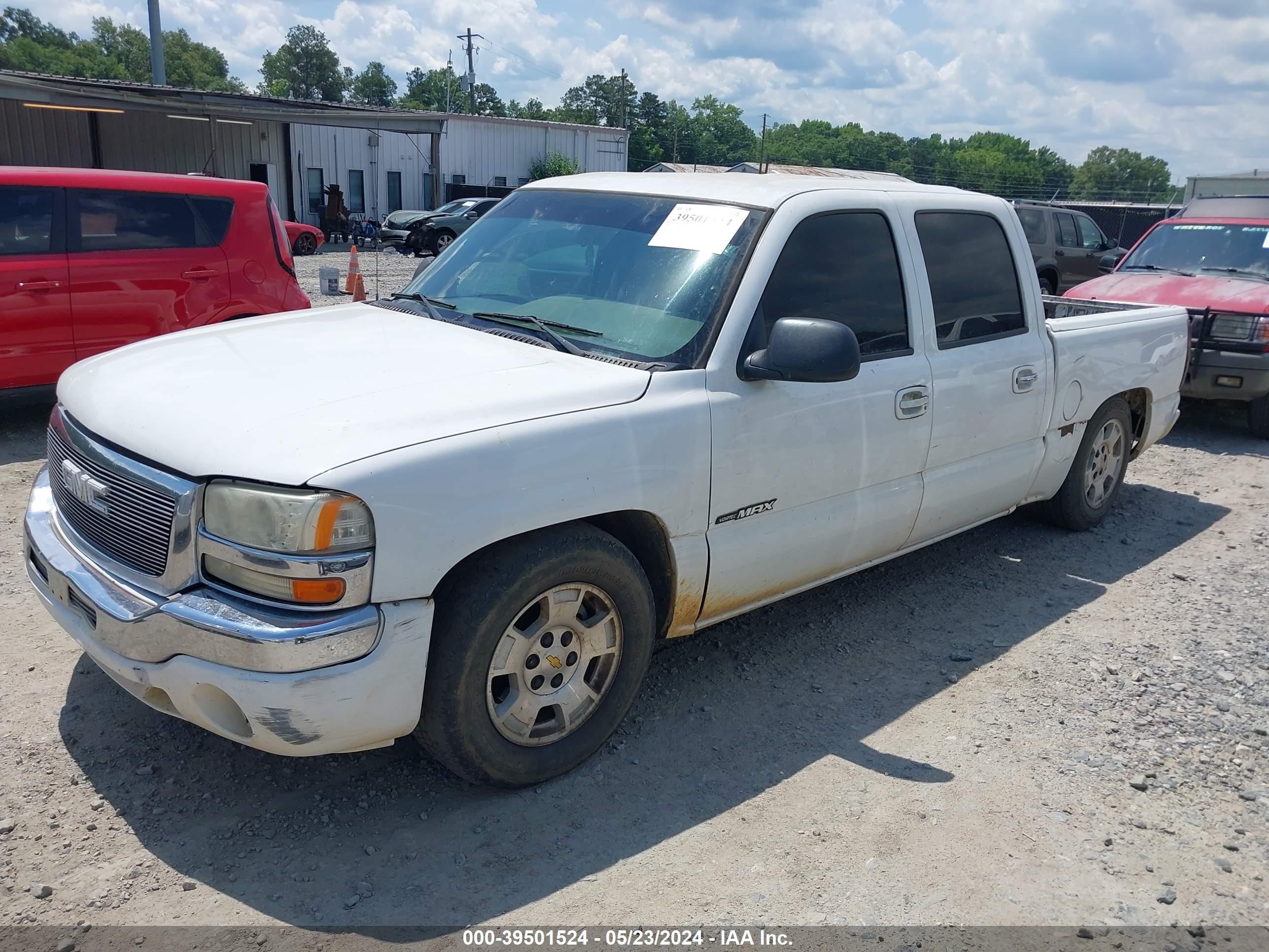 Photo 1 VIN: 2GTEC13V571105352 - GMC SIERRA 