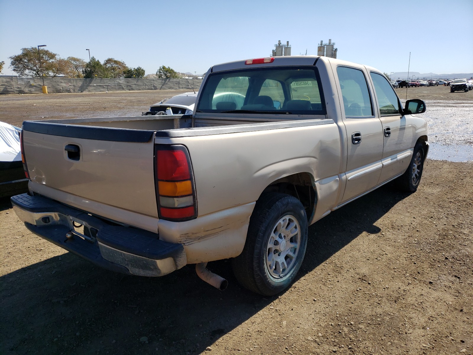 Photo 3 VIN: 2GTEC13VX61279755 - GMC NEW SIERRA 