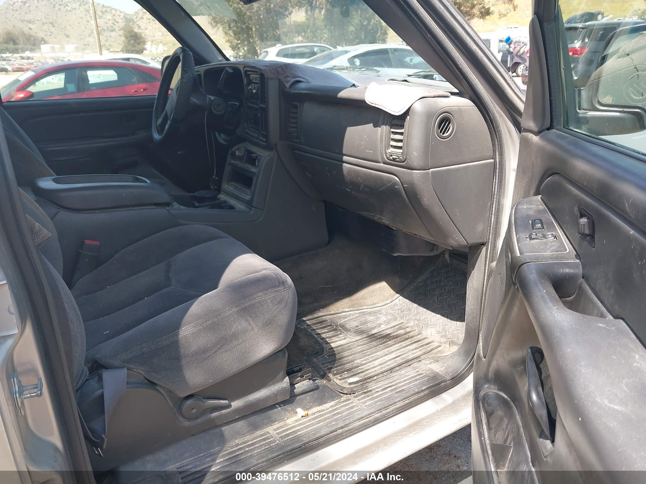 Photo 4 VIN: 2GTEC13Z371142371 - GMC SIERRA 