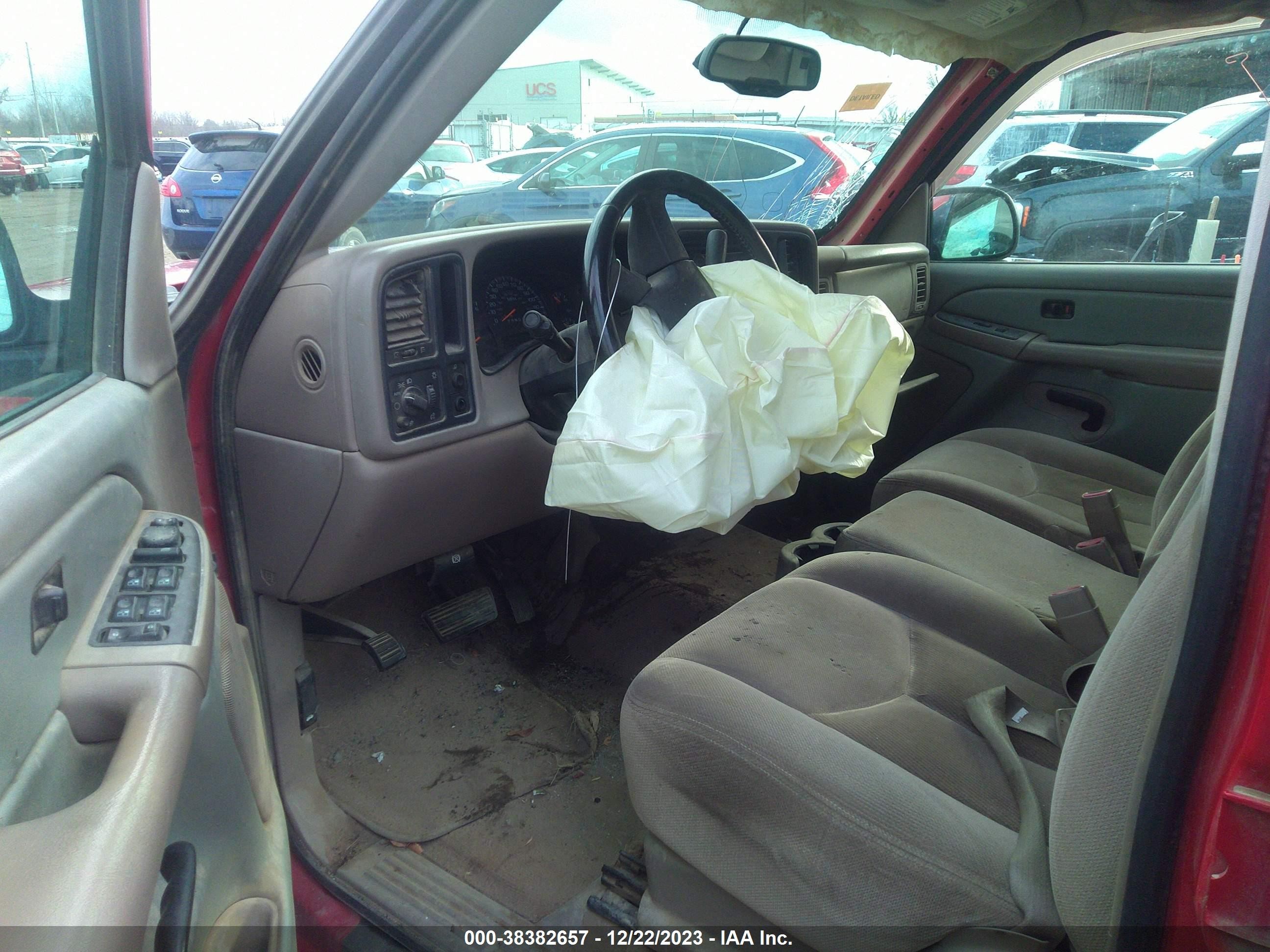 Photo 4 VIN: 2GTEC13Z371179517 - GMC SIERRA 