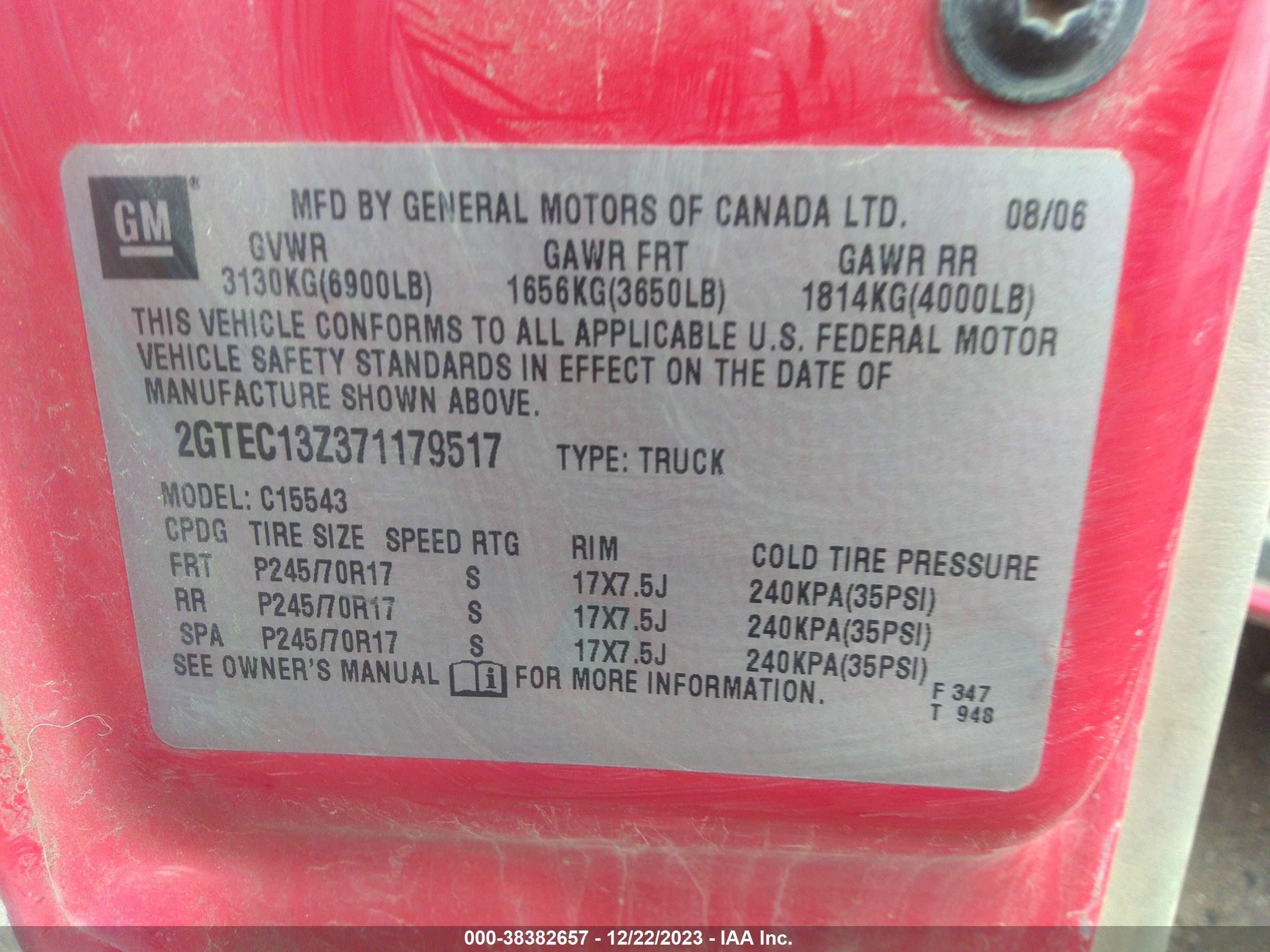 Photo 8 VIN: 2GTEC13Z371179517 - GMC SIERRA 