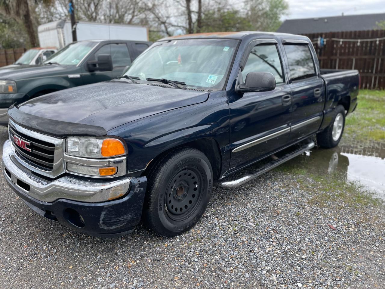 Photo 1 VIN: 2GTEC13Z471123778 - GMC SIERRA 