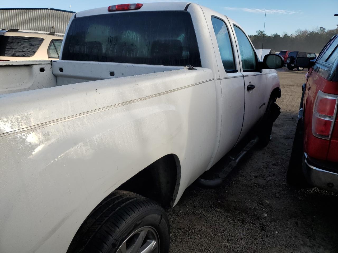 Photo 2 VIN: 2GTEC19C671708980 - GMC SIERRA 