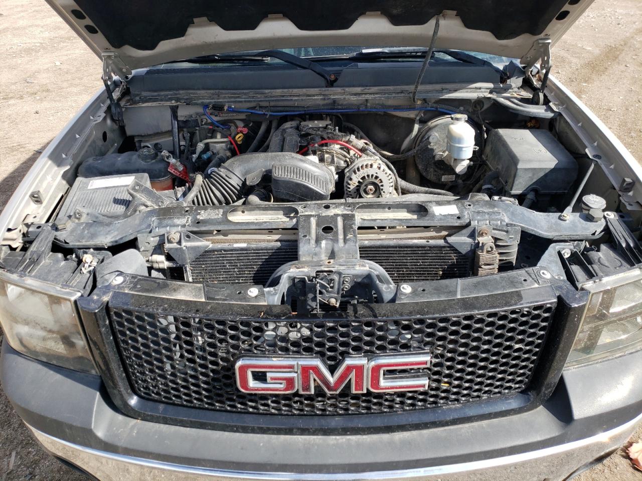 Photo 10 VIN: 2GTEC19J181256551 - GMC SIERRA 