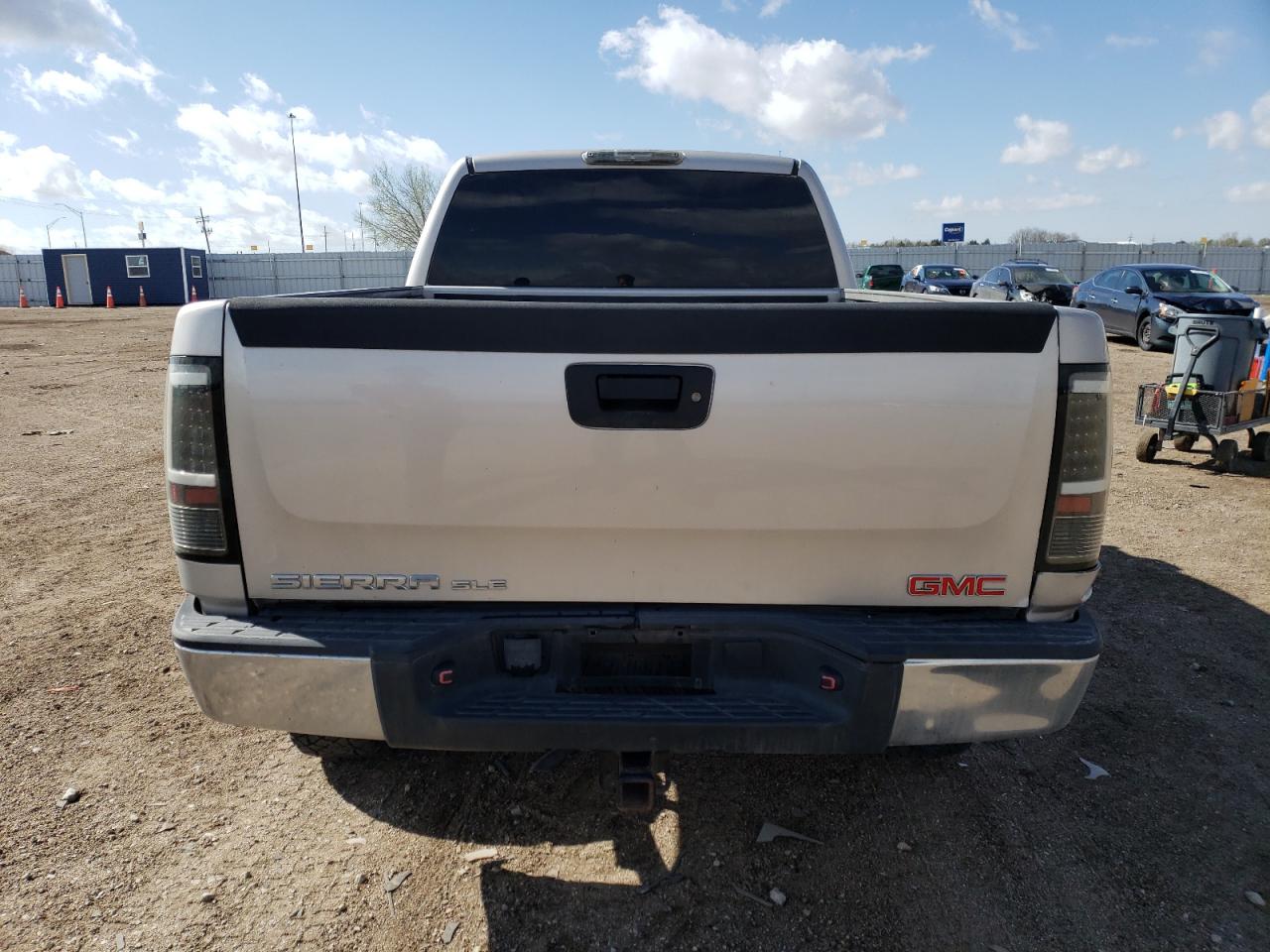 Photo 5 VIN: 2GTEC19J181256551 - GMC SIERRA 