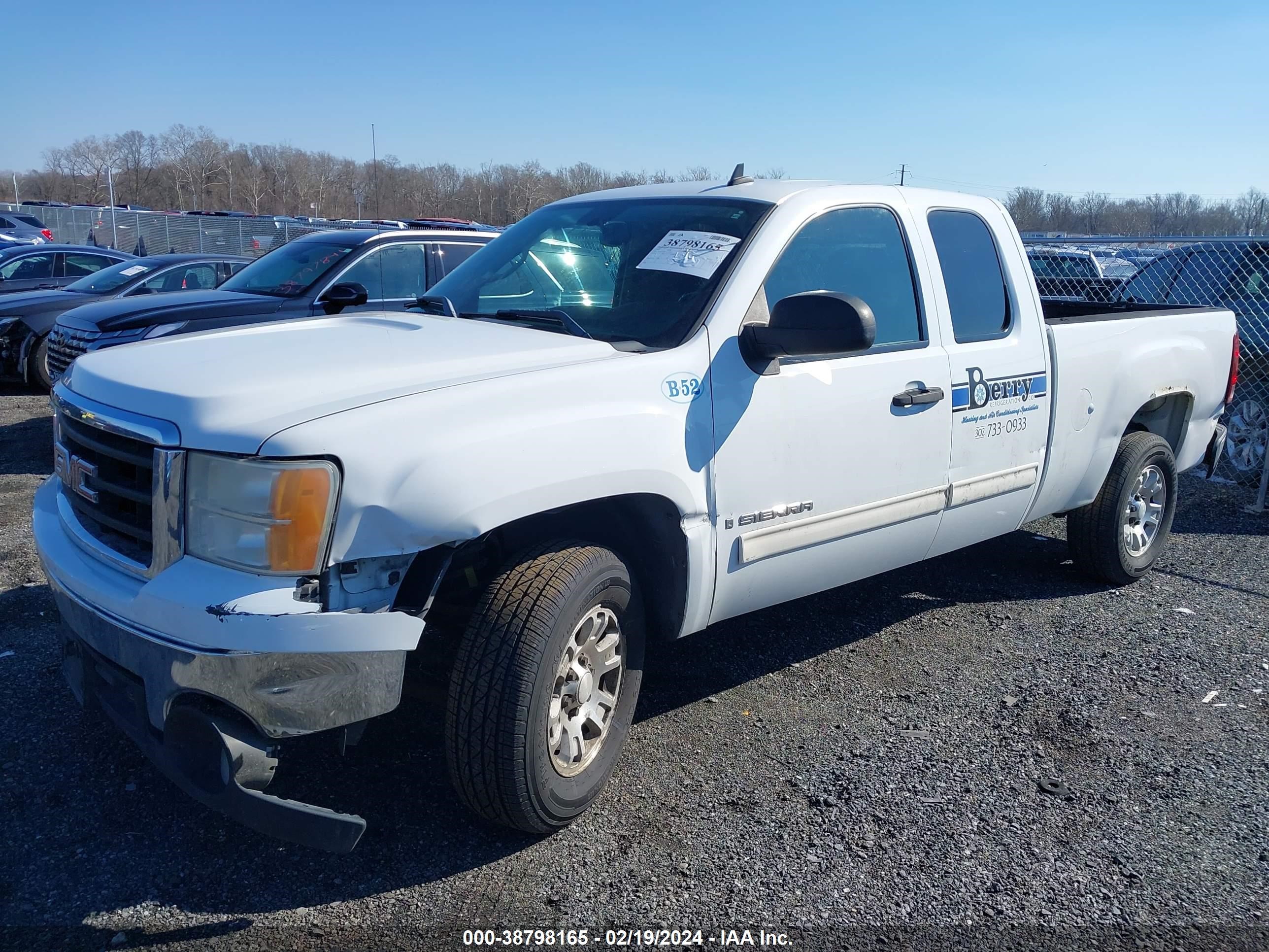 Photo 1 VIN: 2GTEC19J871673079 - GMC SIERRA 